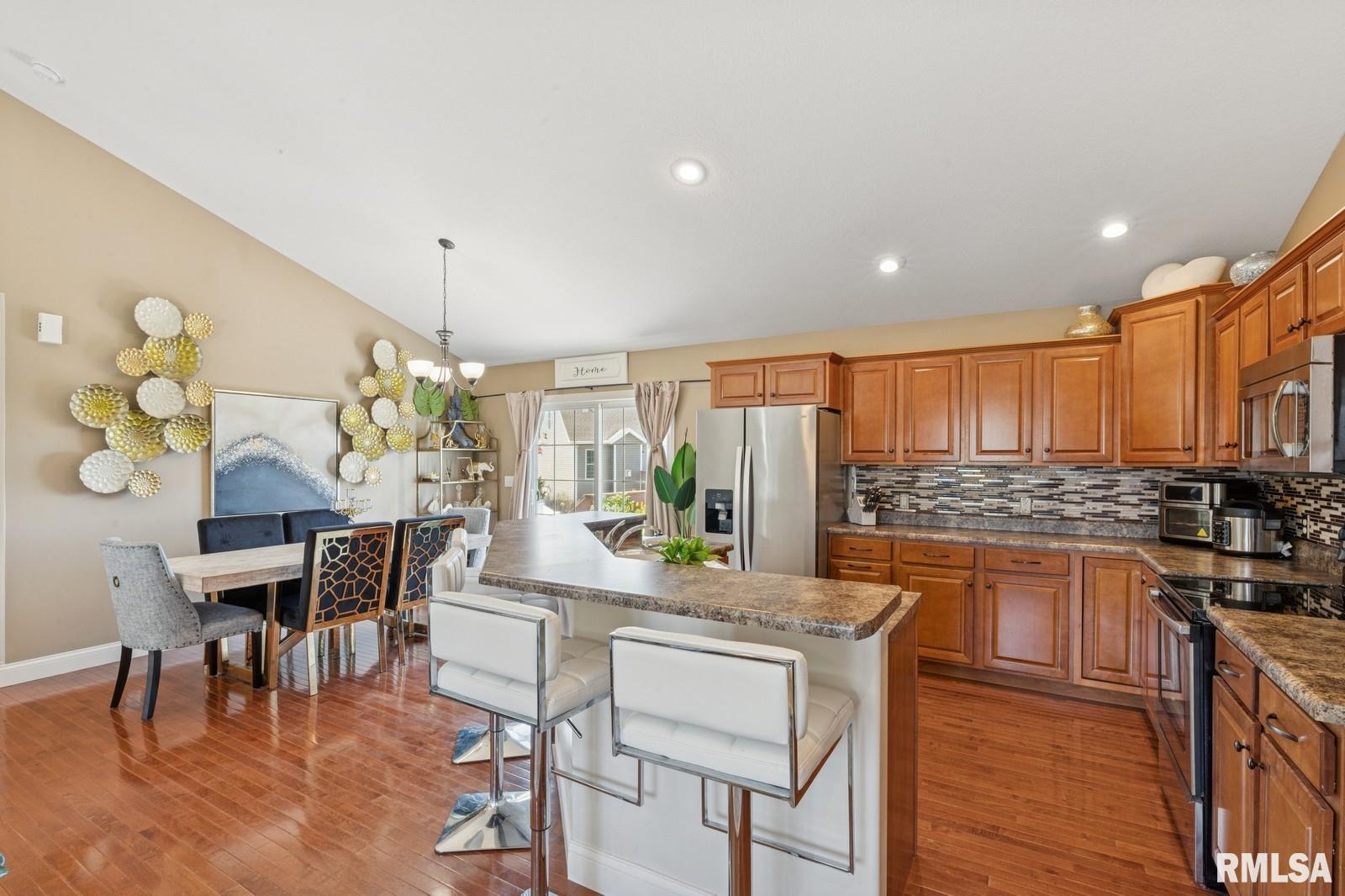 20 Hidden Valley Circle, Davenport, Iowa image 9