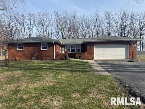 Homes For Sale - 111 W Concord Drive<br/> Petersburg, IL 62675