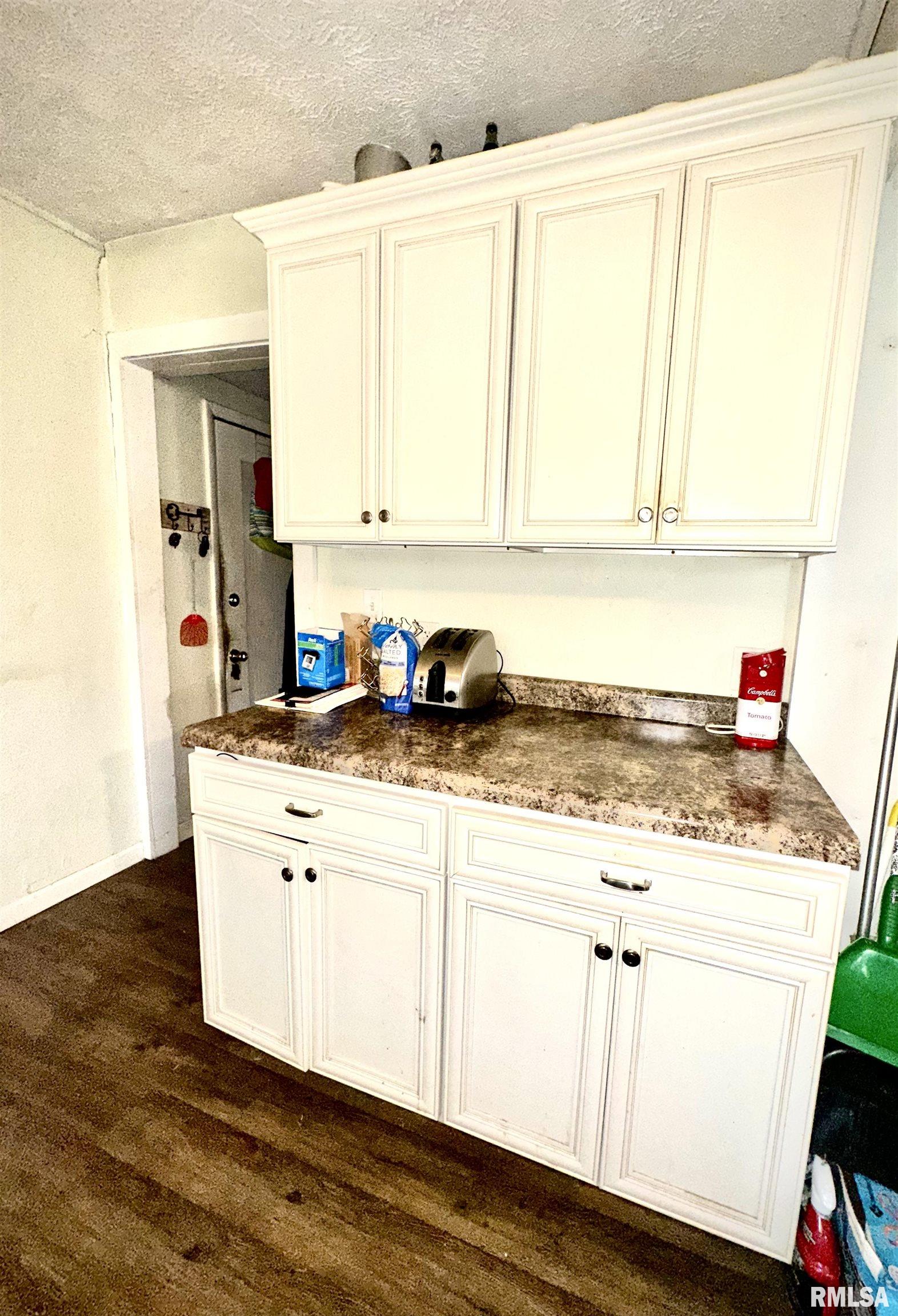 1105 N Maple Street, Carterville, Illinois image 7