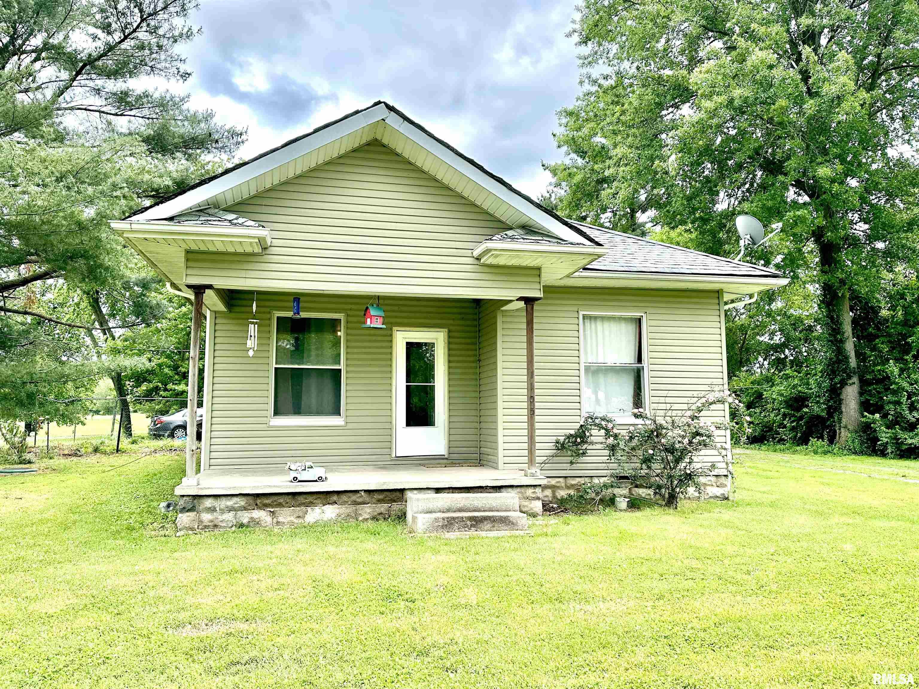 1105 N Maple Street, Carterville, Illinois image 1