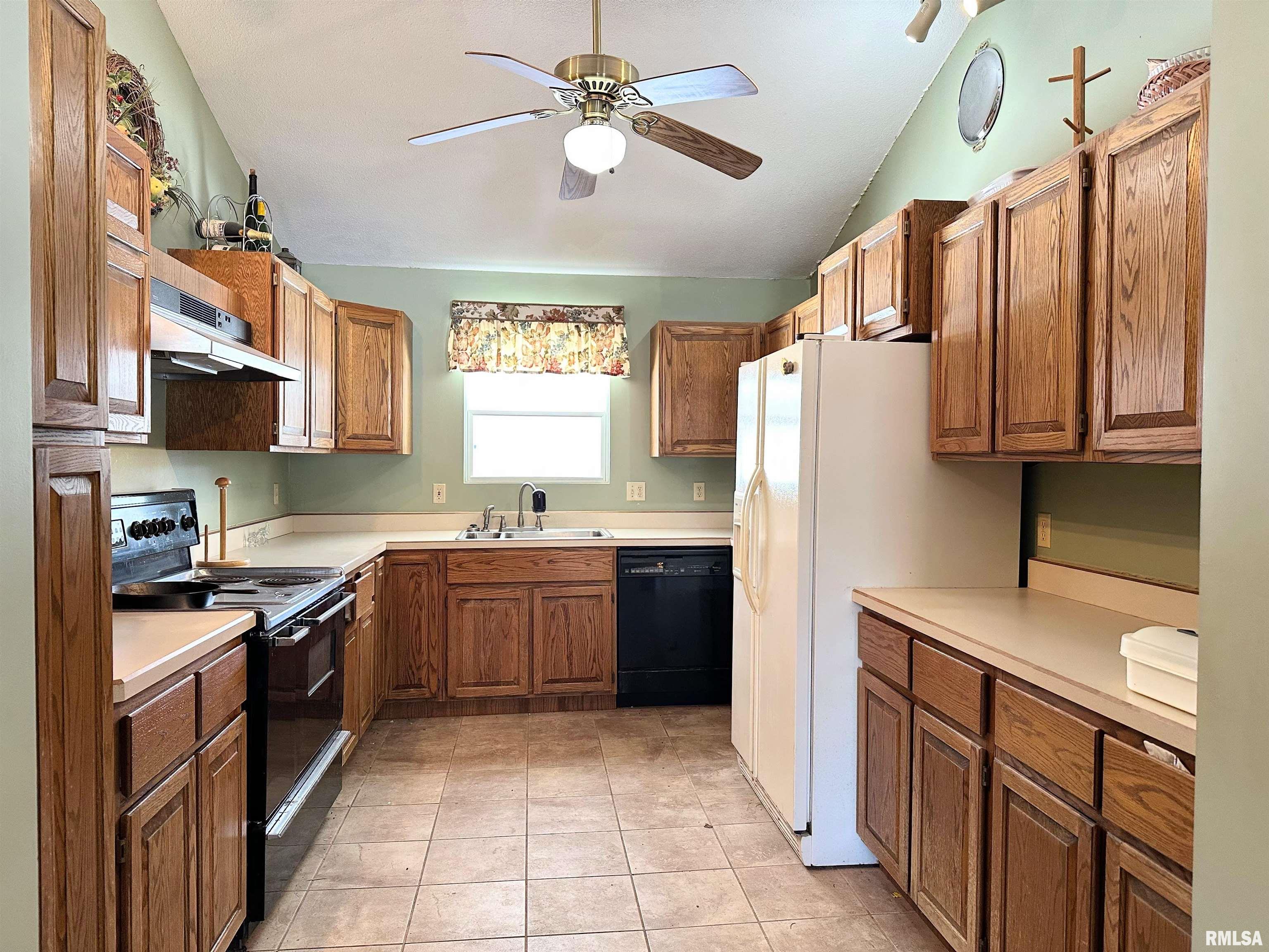 1891 Murphy Road, Creal Springs, Illinois image 4