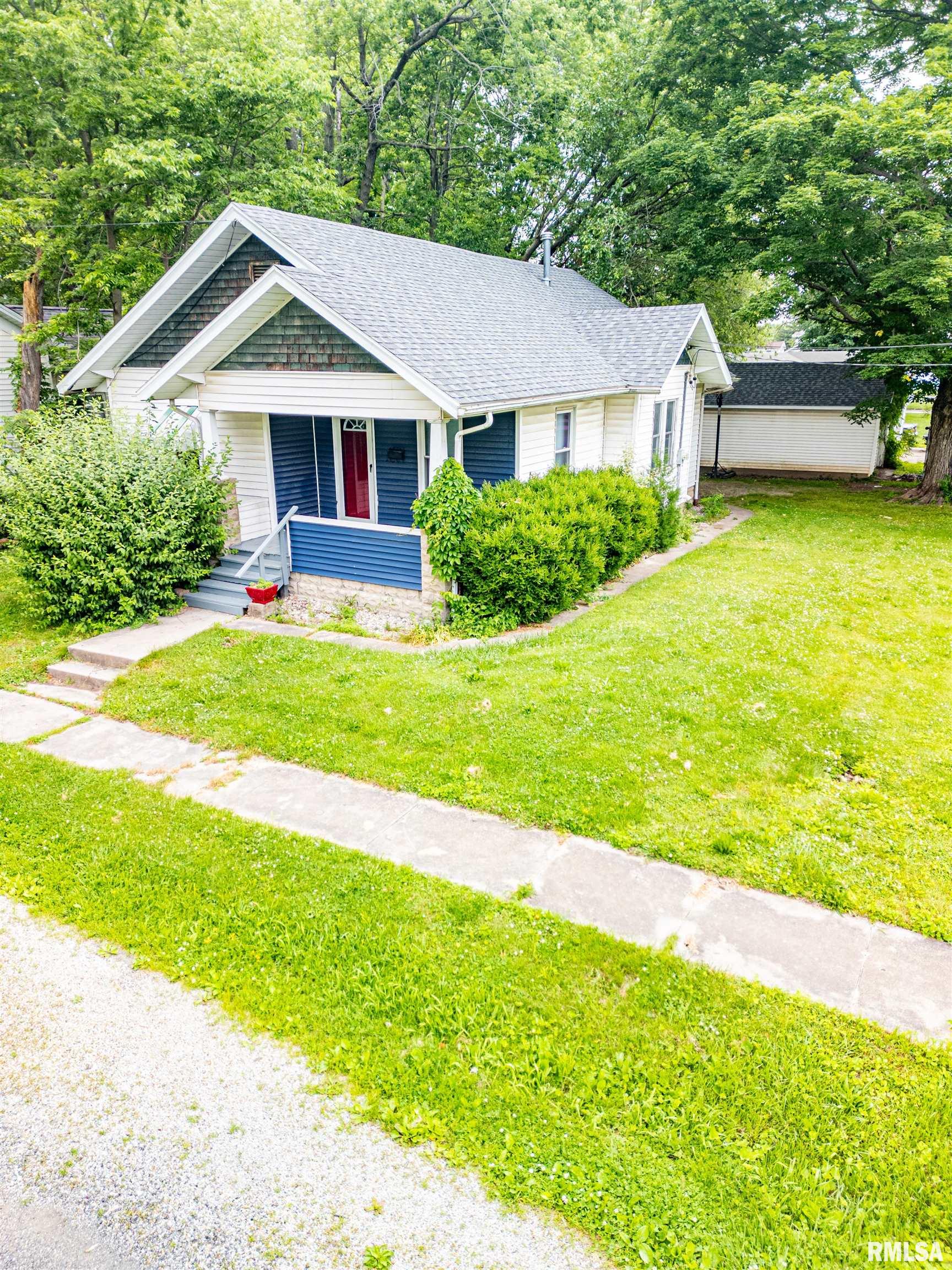 420 S Maple Street, Salem, Illinois image 2
