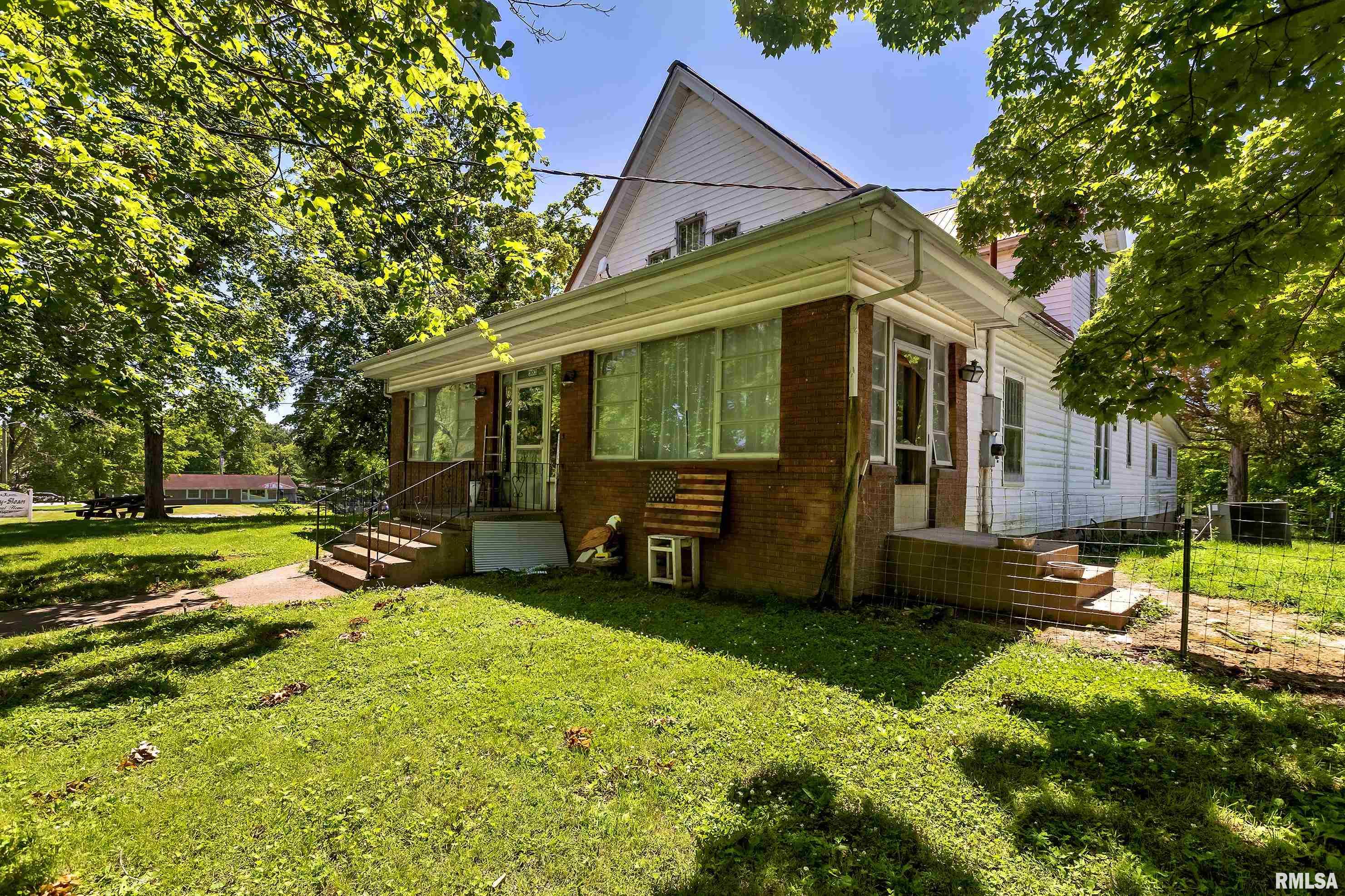 303 N Line Street, Creal Springs, Illinois image 2