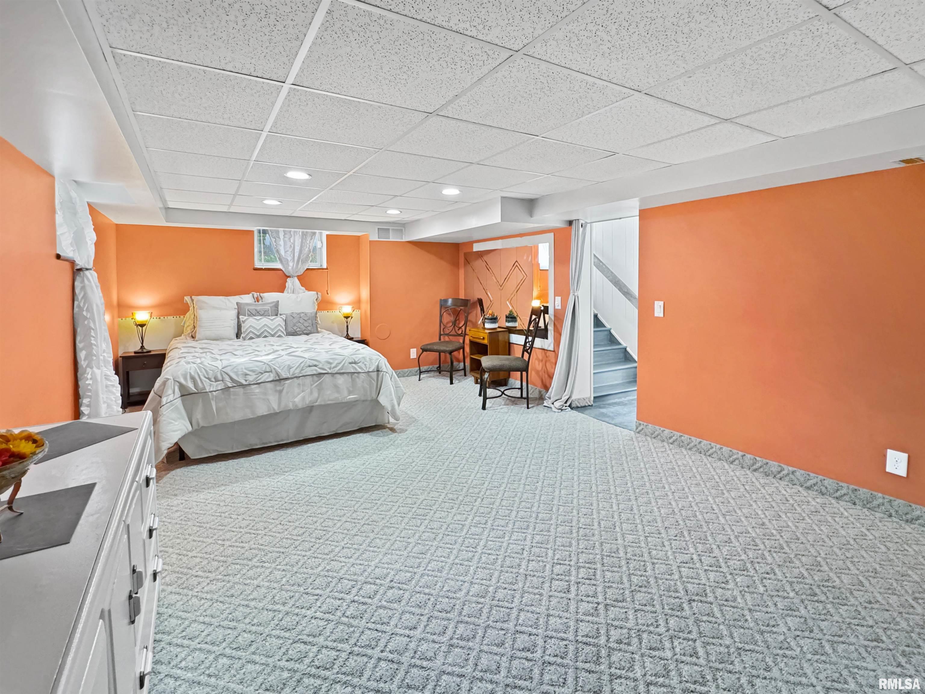 423 W Hudson Street, Peoria, Illinois image 32
