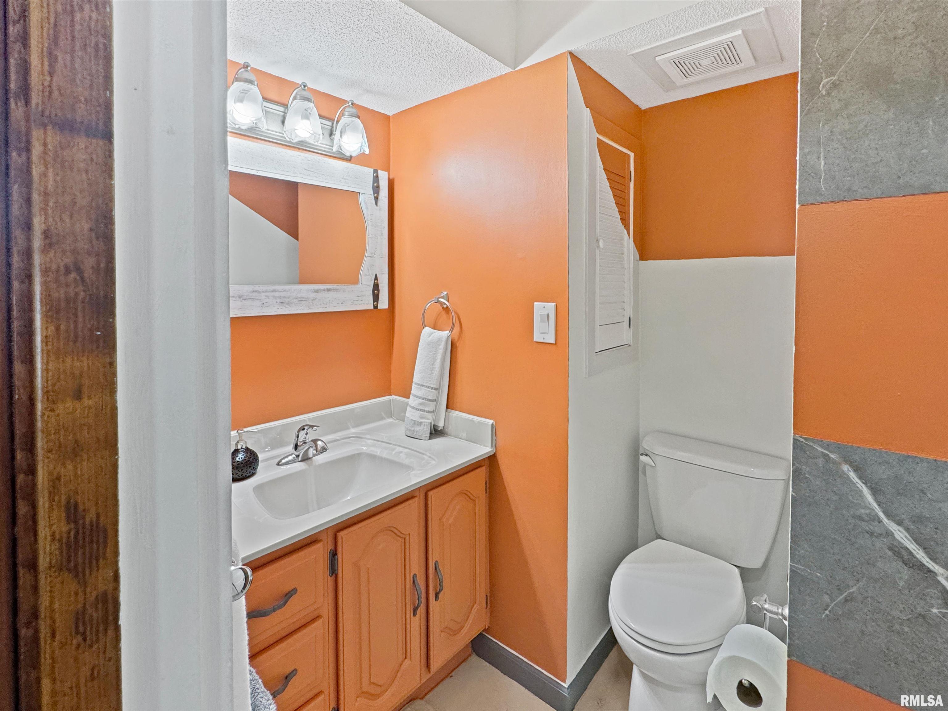 423 W Hudson Street, Peoria, Illinois image 24