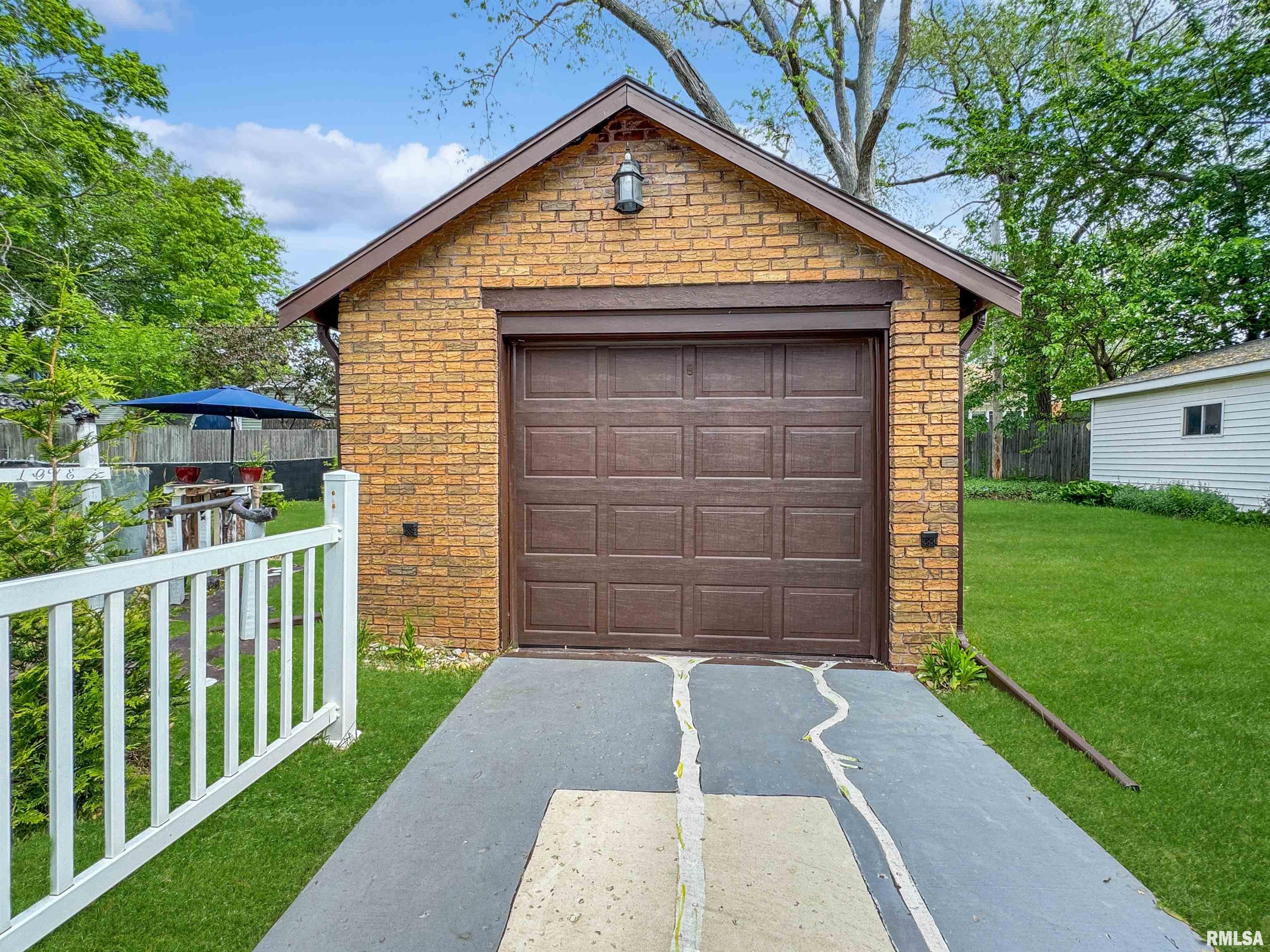 423 W Hudson Street, Peoria, Illinois image 45