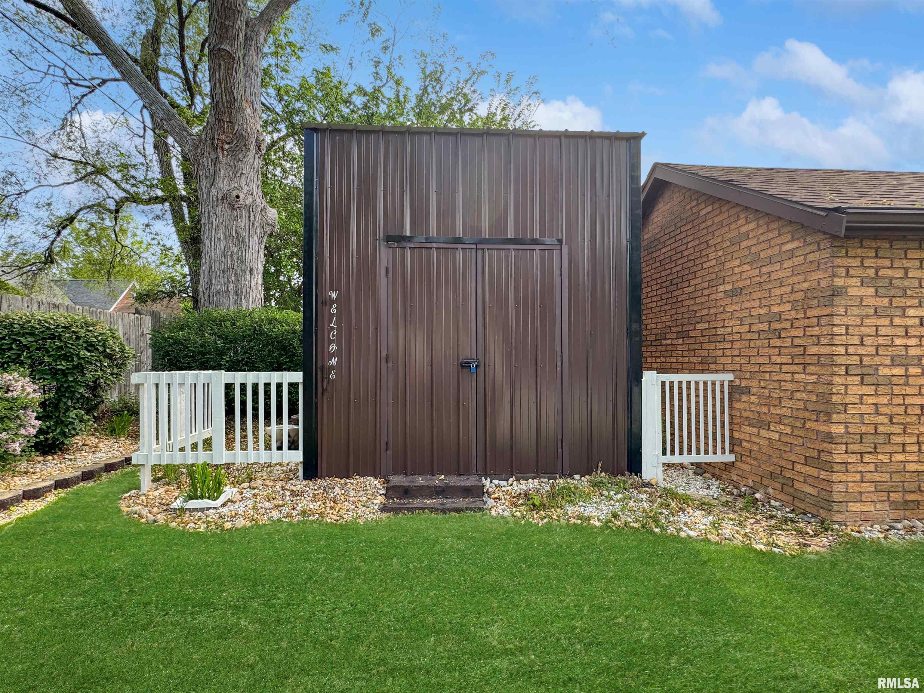 423 W Hudson Street, Peoria, Illinois image 49