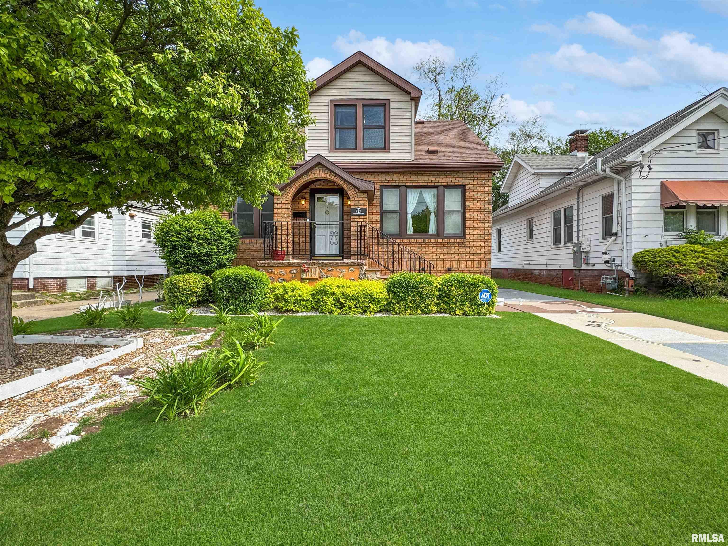 423 W Hudson Street, Peoria, Illinois image 1