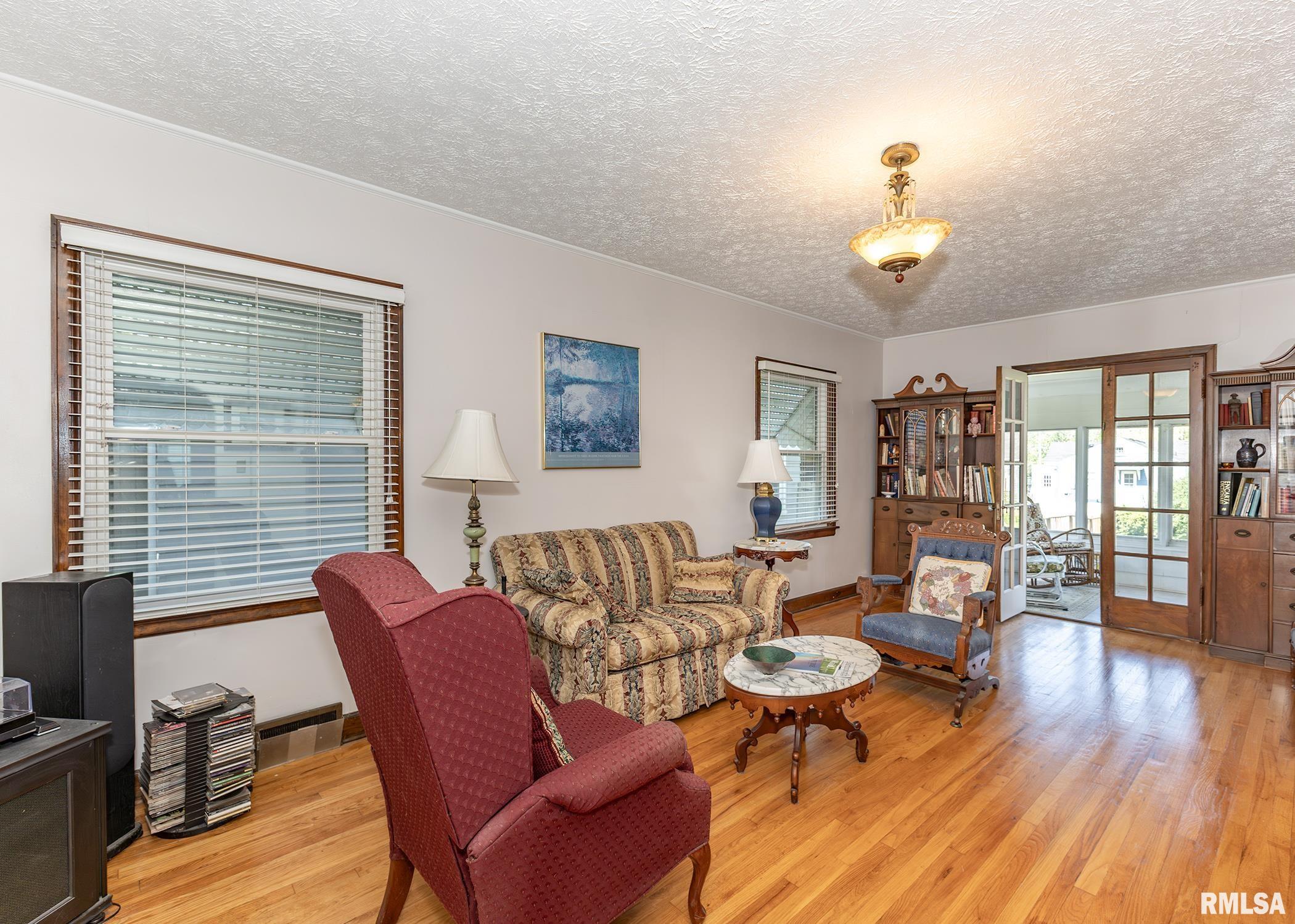 2226 24 1/2 Street, Rock Island, Illinois image 15