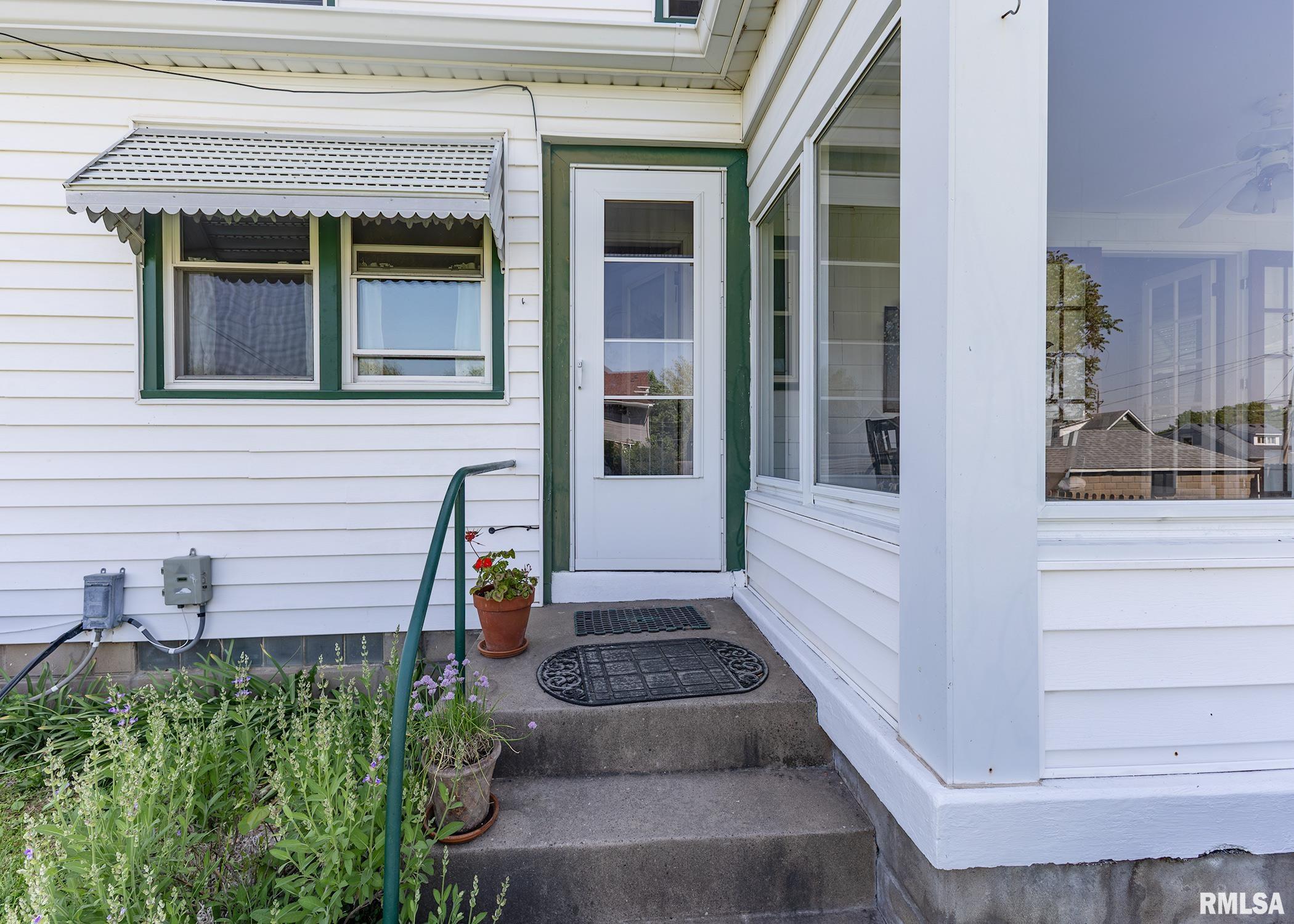 2226 24 1/2 Street, Rock Island, Illinois image 34