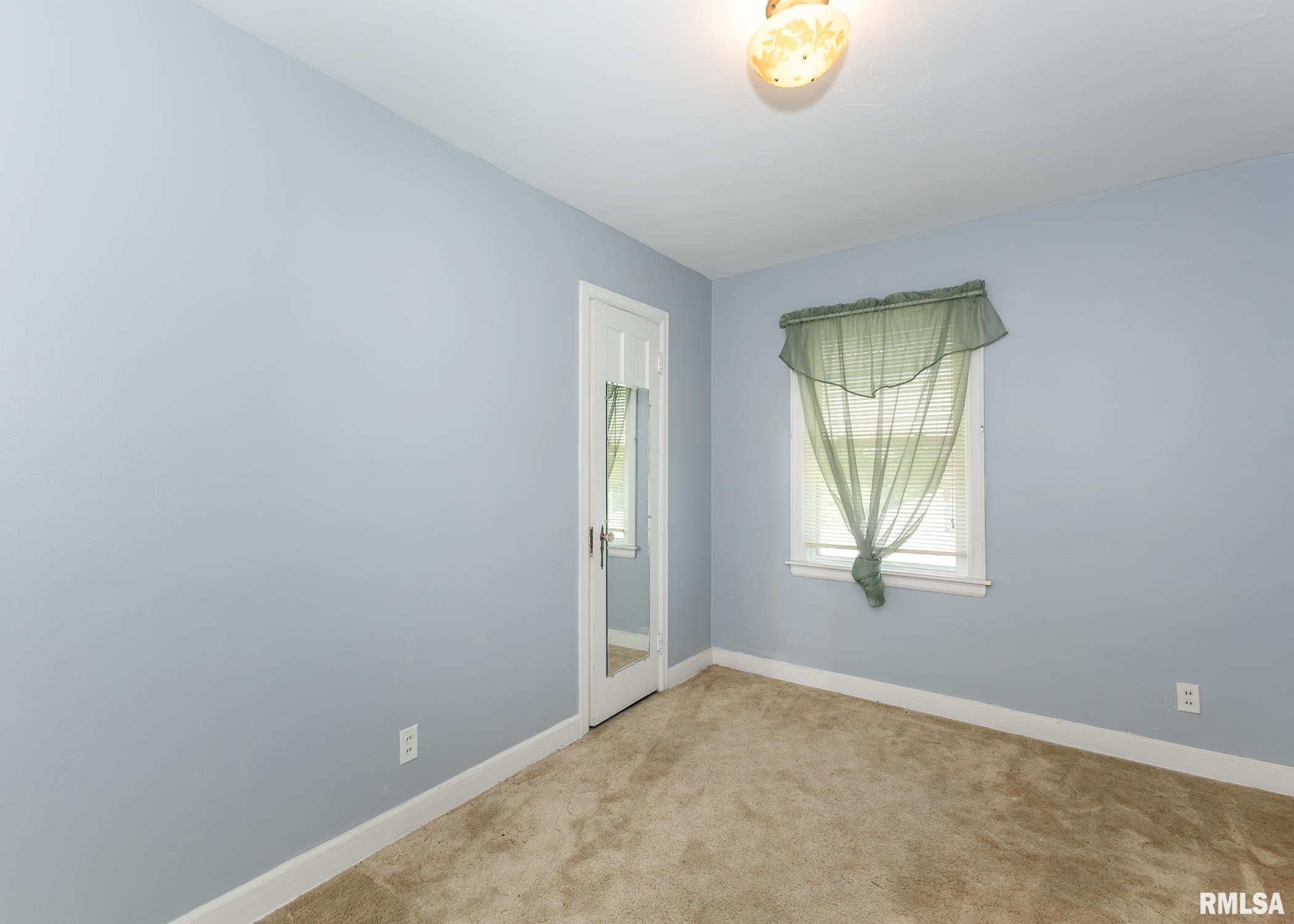 2226 24 1/2 Street, Rock Island, Illinois image 19