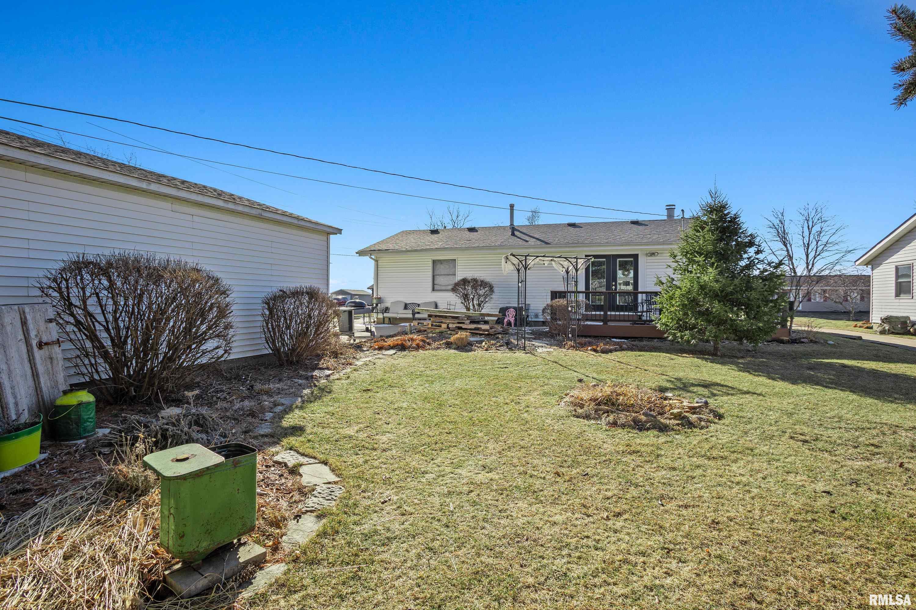 124 Normandy Drive, Blue Grass, Iowa image 30