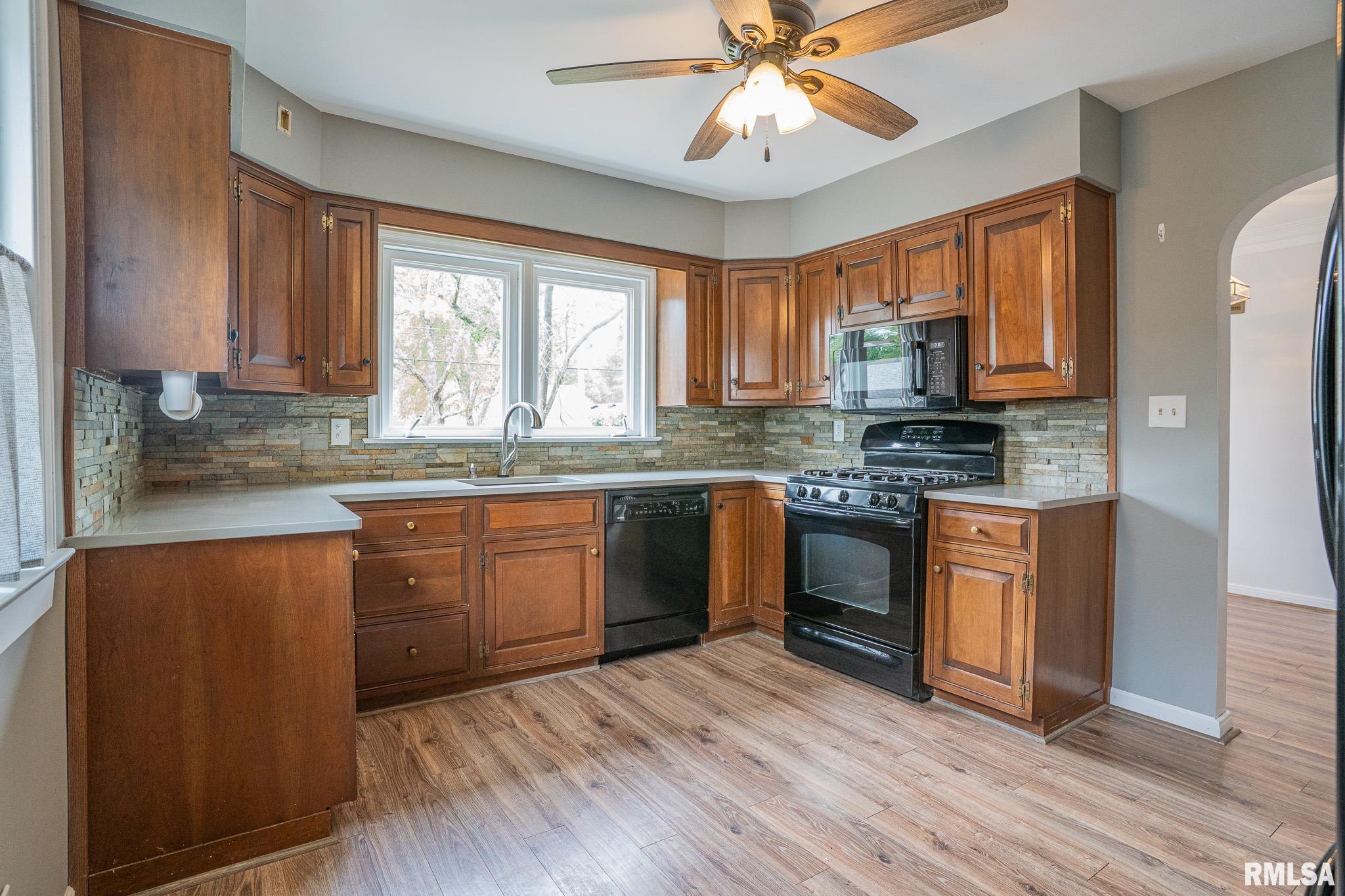1556 W Edwards Street, Springfield, Illinois image 6