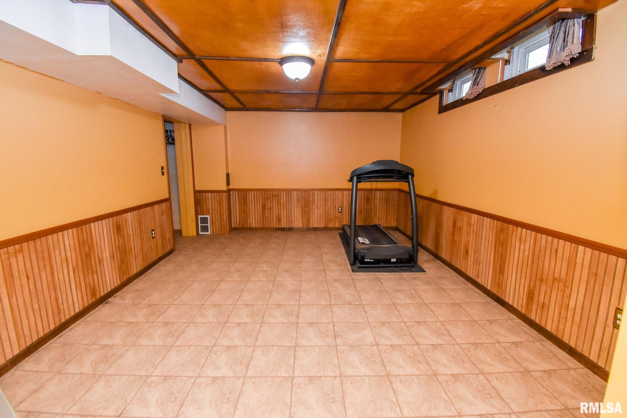 438 Indiana Avenue, Morton, Illinois image 33