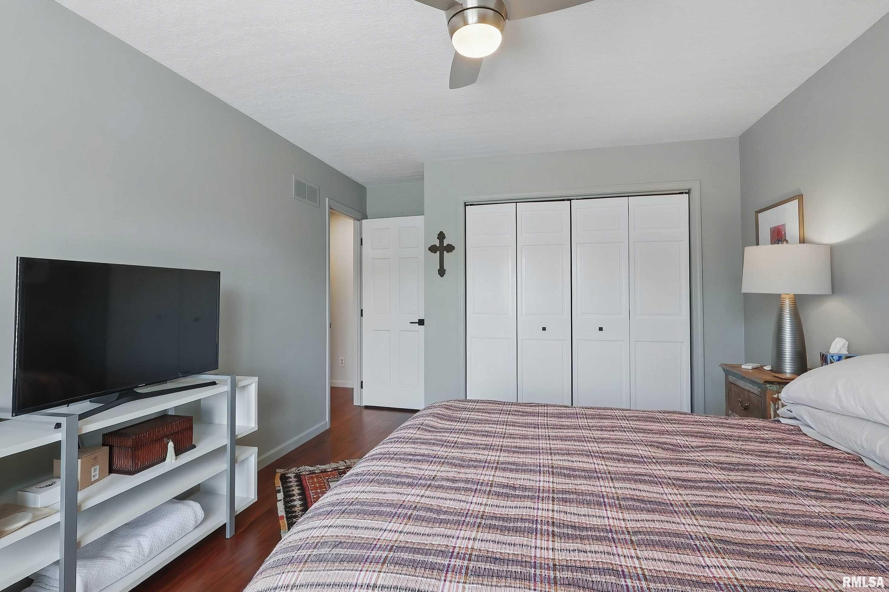 4105 Apple Valley Drive, Bettendorf, Iowa image 36