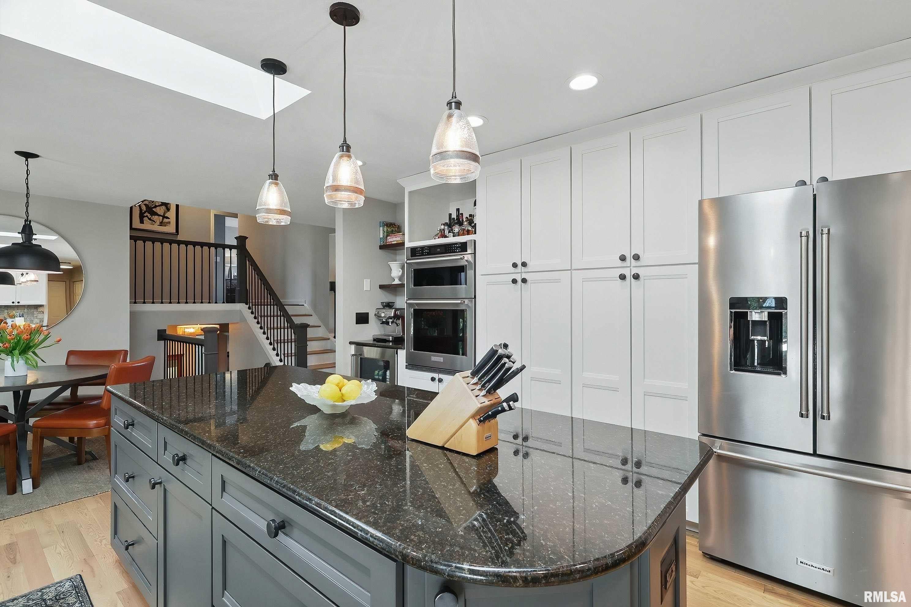 4105 Apple Valley Drive, Bettendorf, Iowa image 20