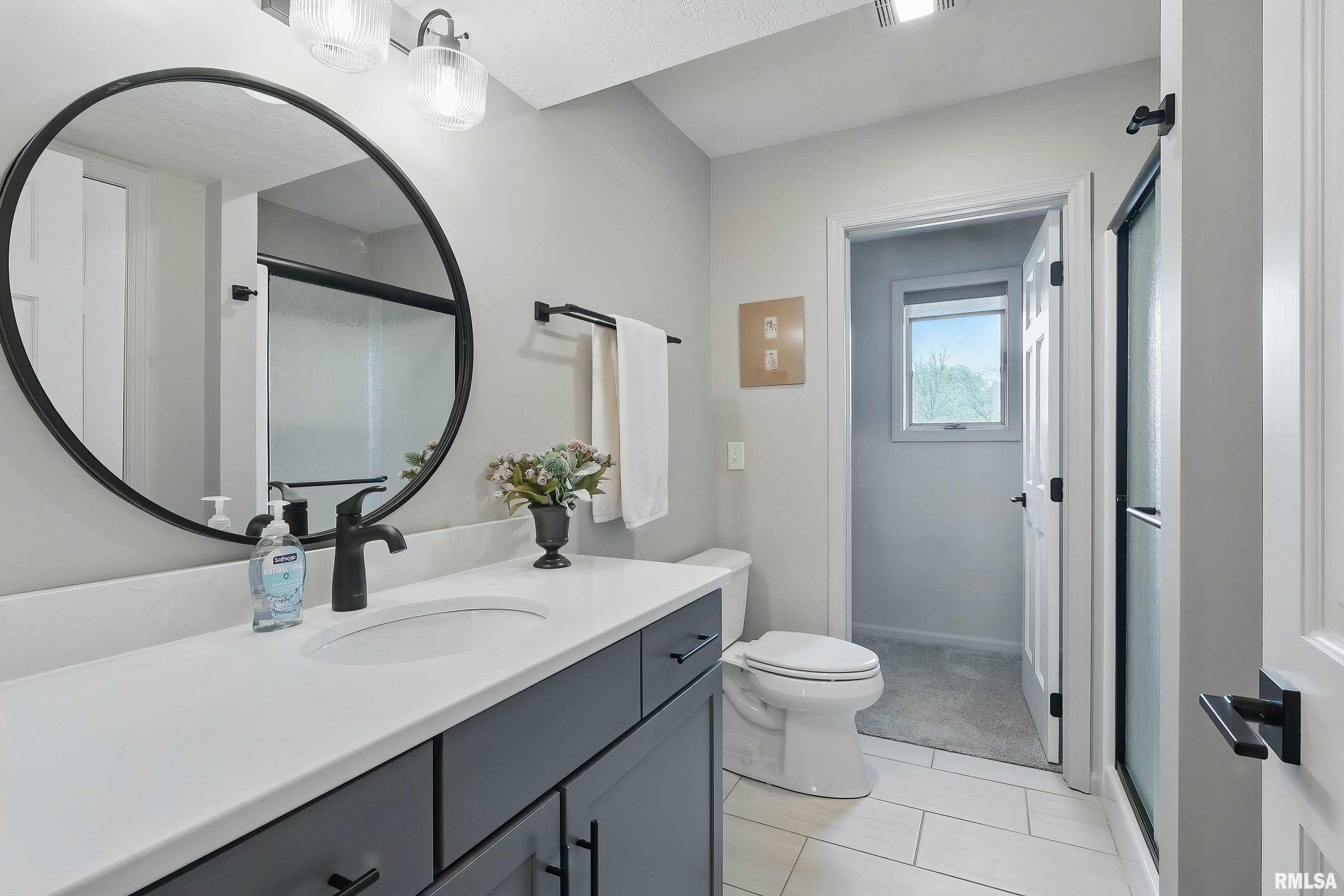 4105 Apple Valley Drive, Bettendorf, Iowa image 41