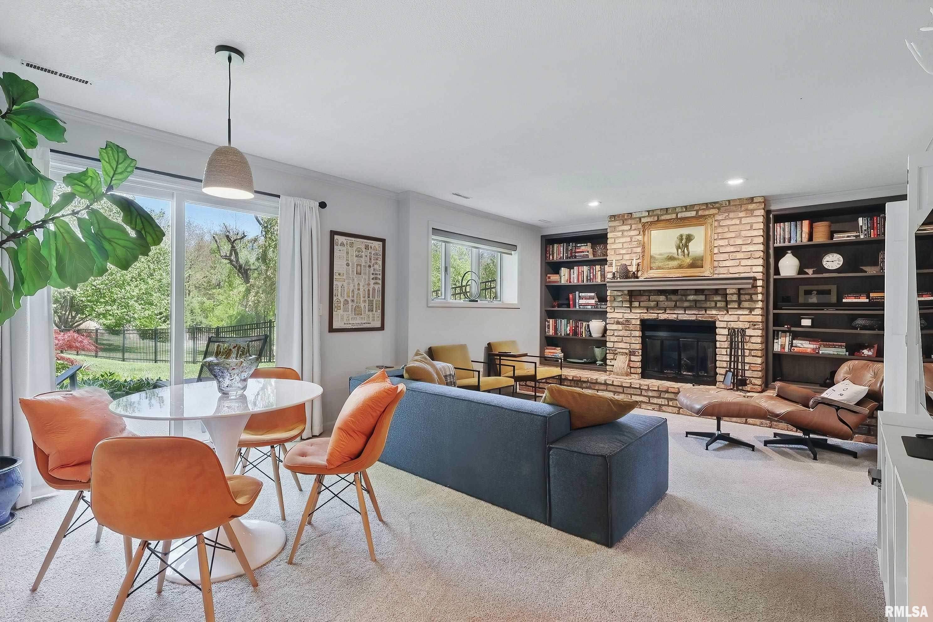 4105 Apple Valley Drive, Bettendorf, Iowa image 38