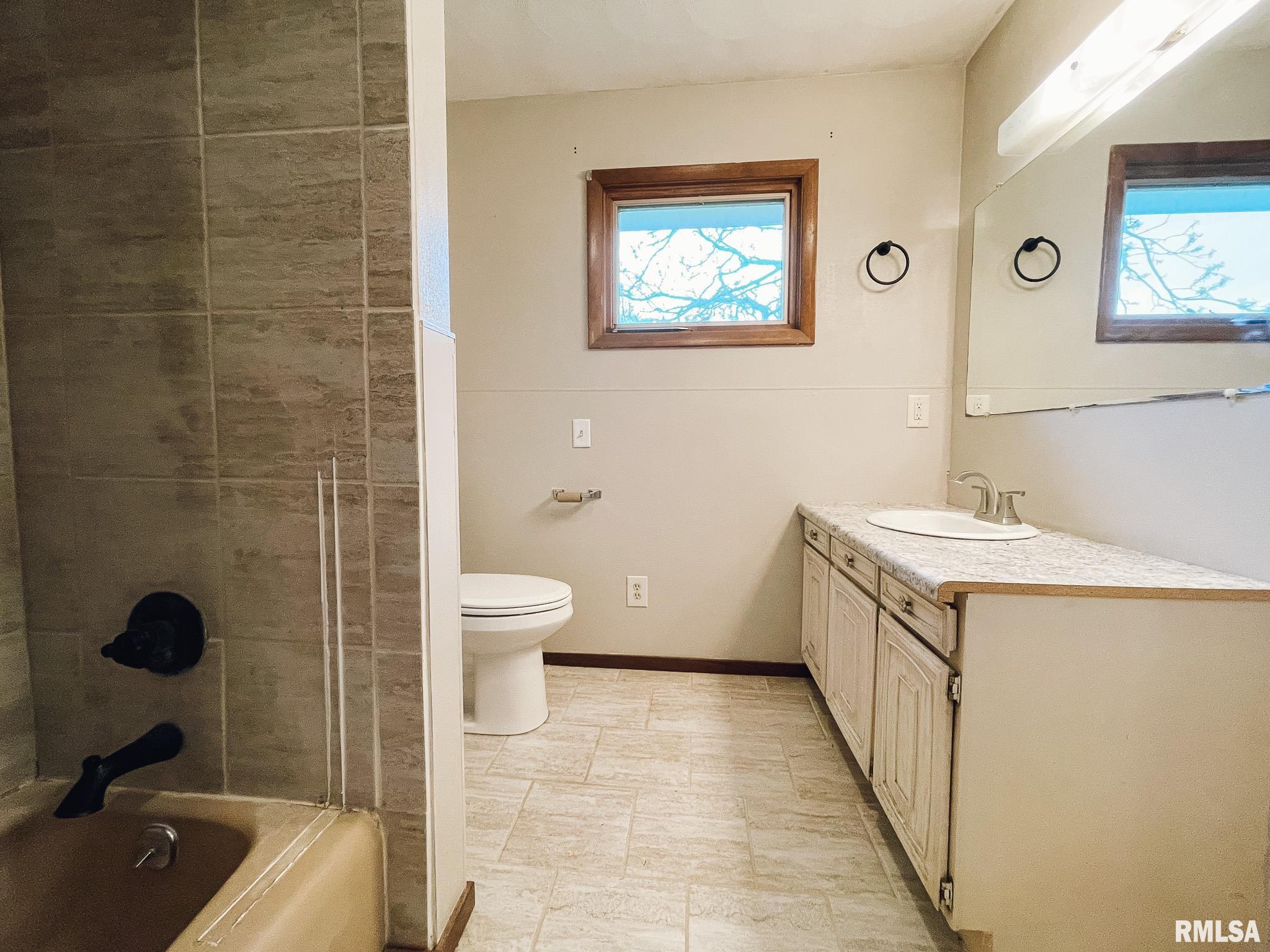 30020 180th Street, Illinois City, Illinois image 39
