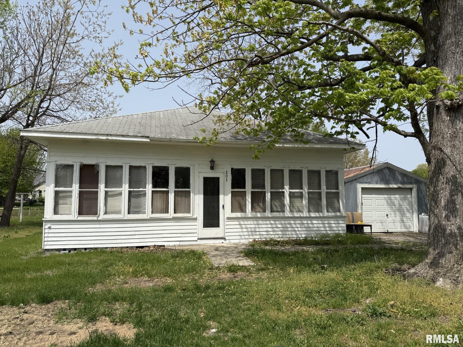 203 N 5th Street, Oquawka, Illinois image 2