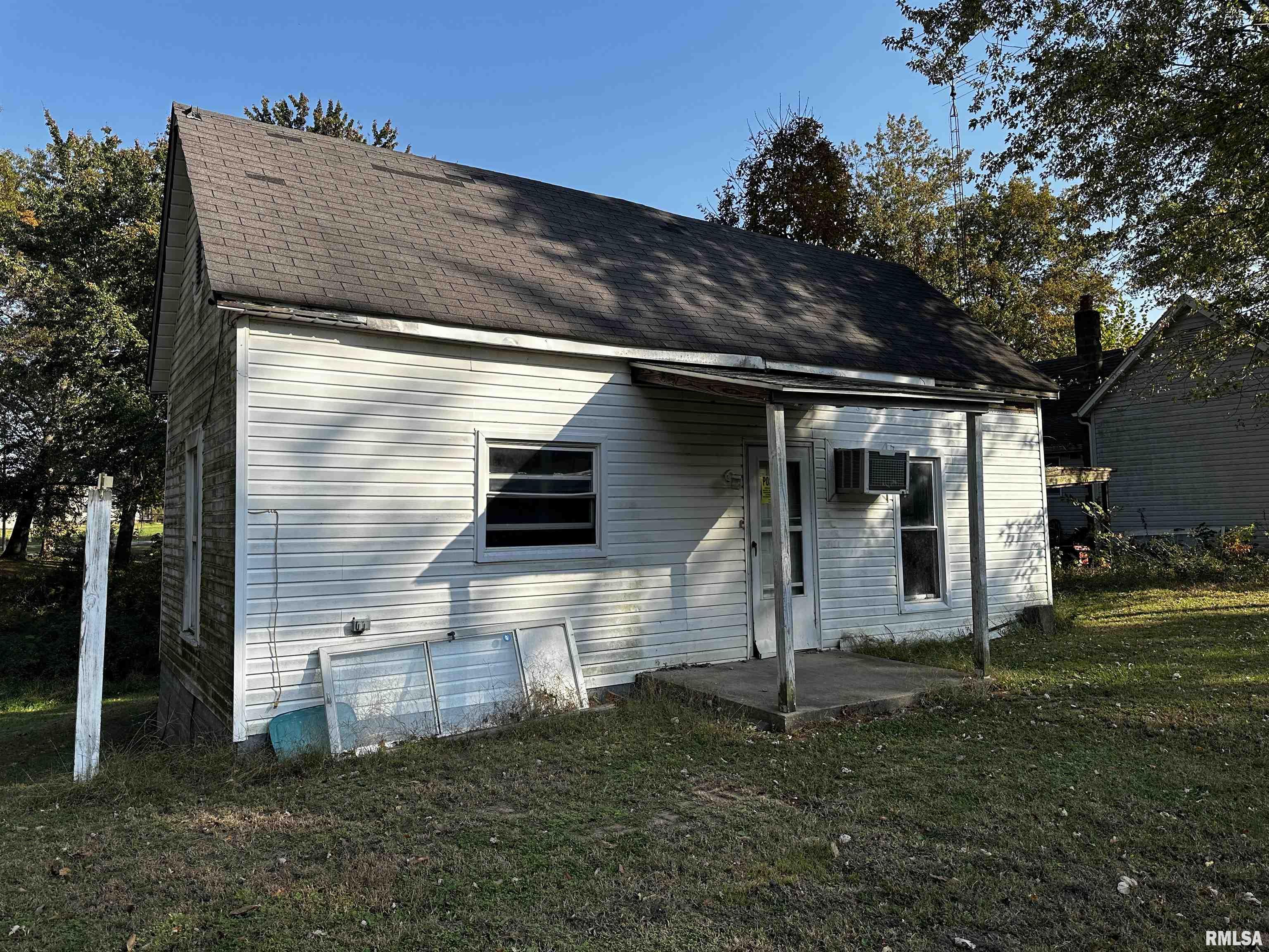 3792 5th Street, Thompsonville, Illinois image 4