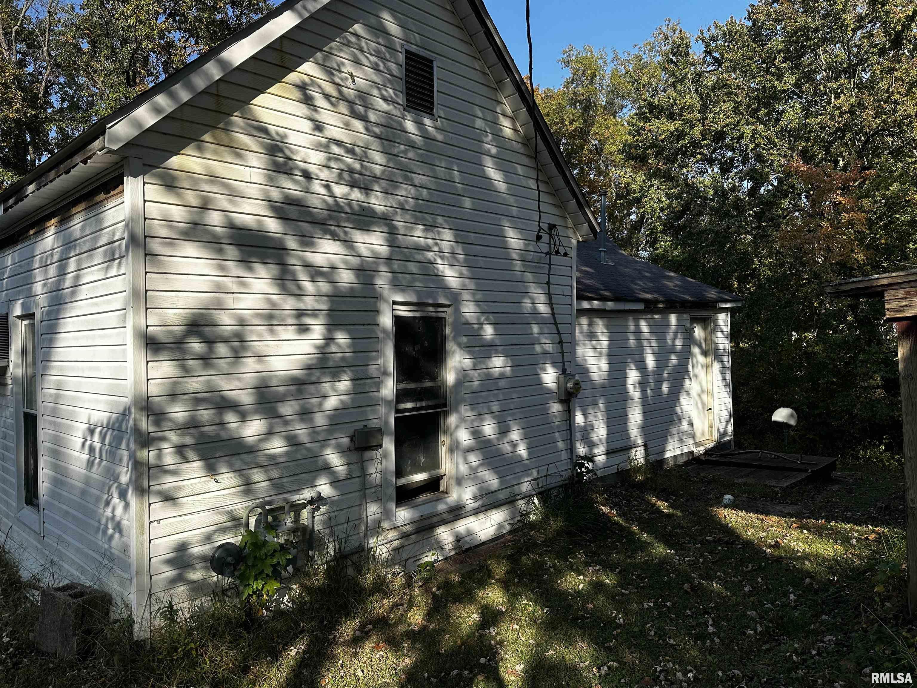 3792 5th Street, Thompsonville, Illinois image 9