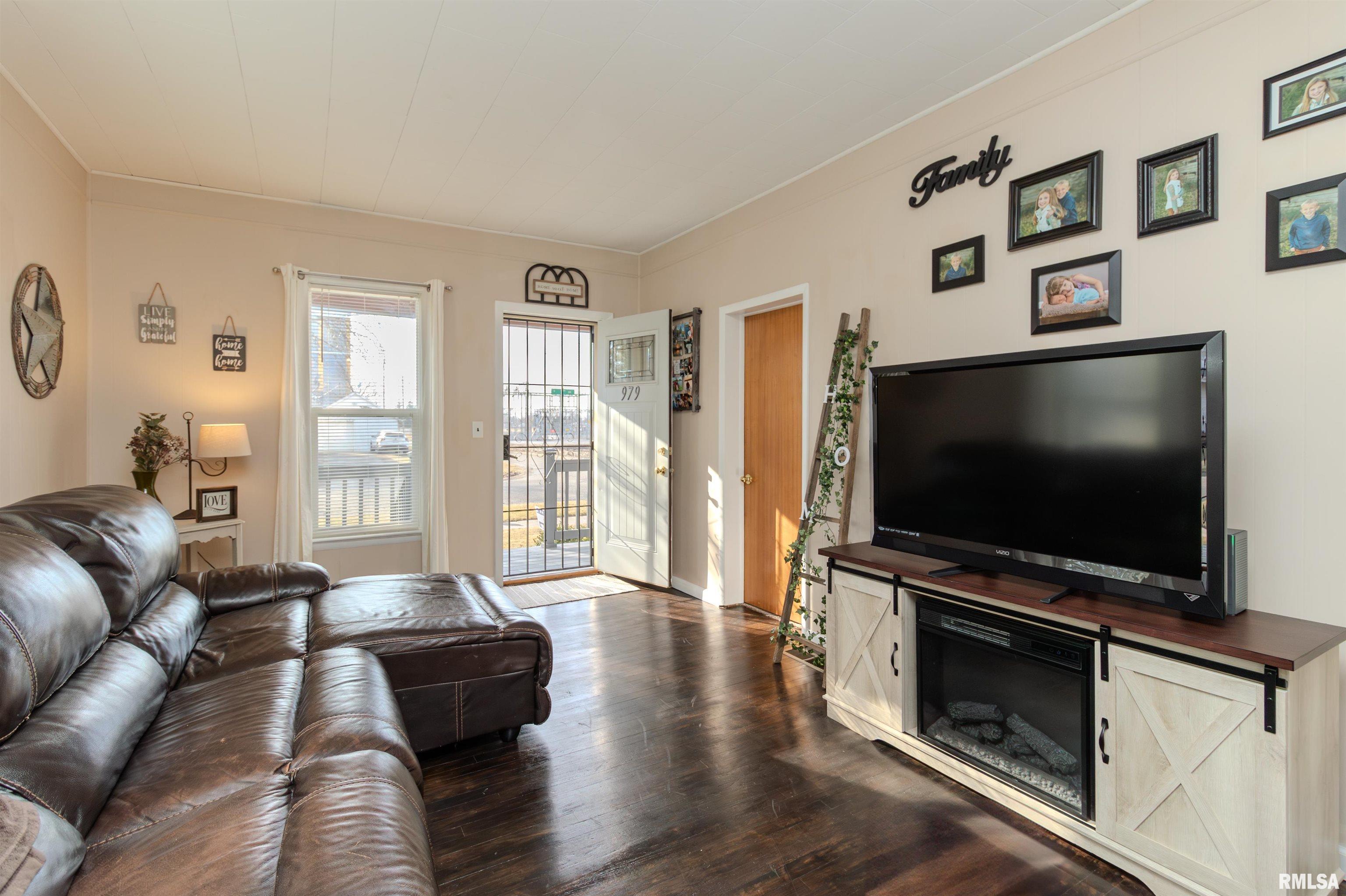 979 N 5th Avenue, Canton, Illinois image 14