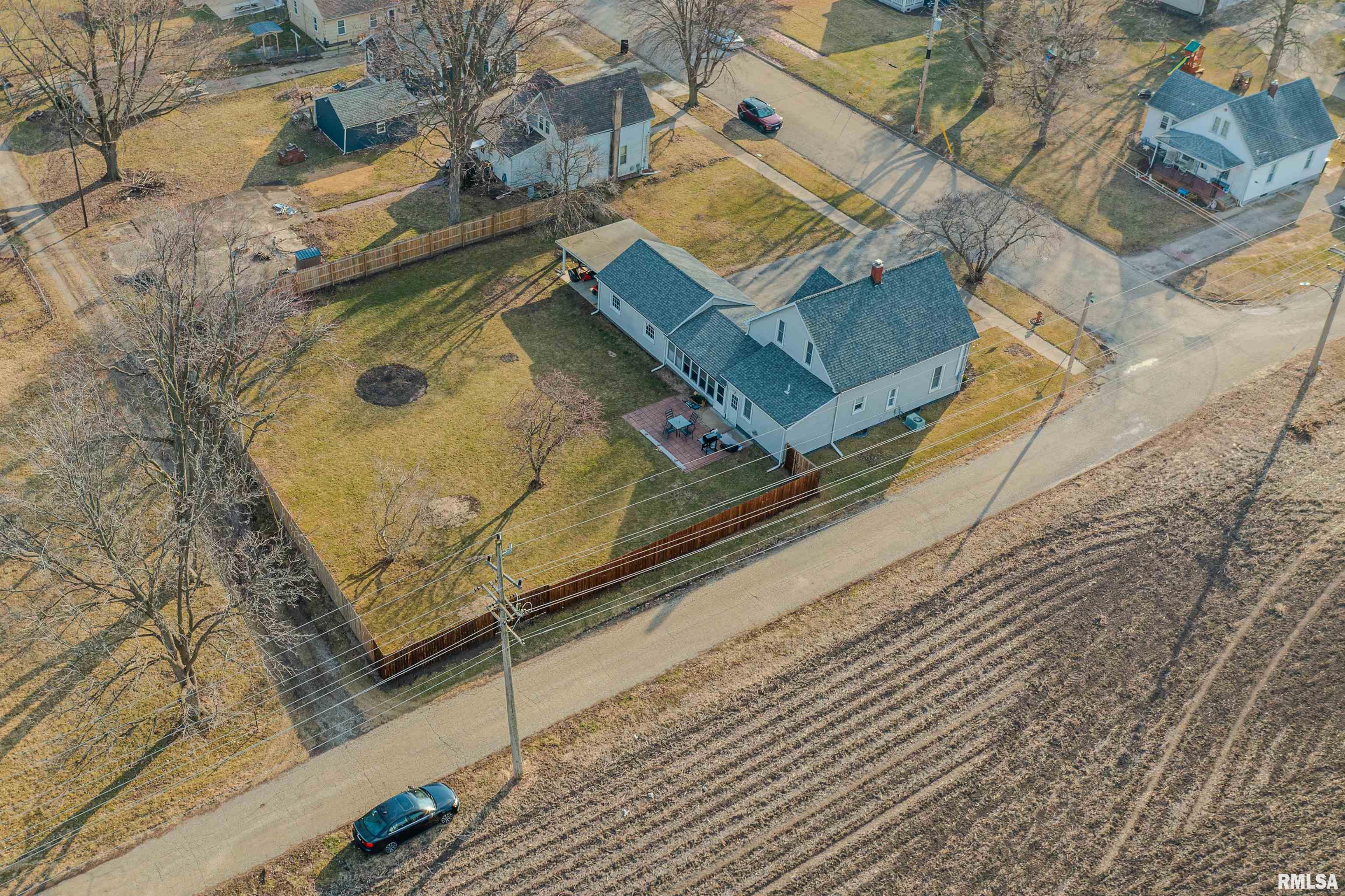 979 N 5th Avenue, Canton, Illinois image 2