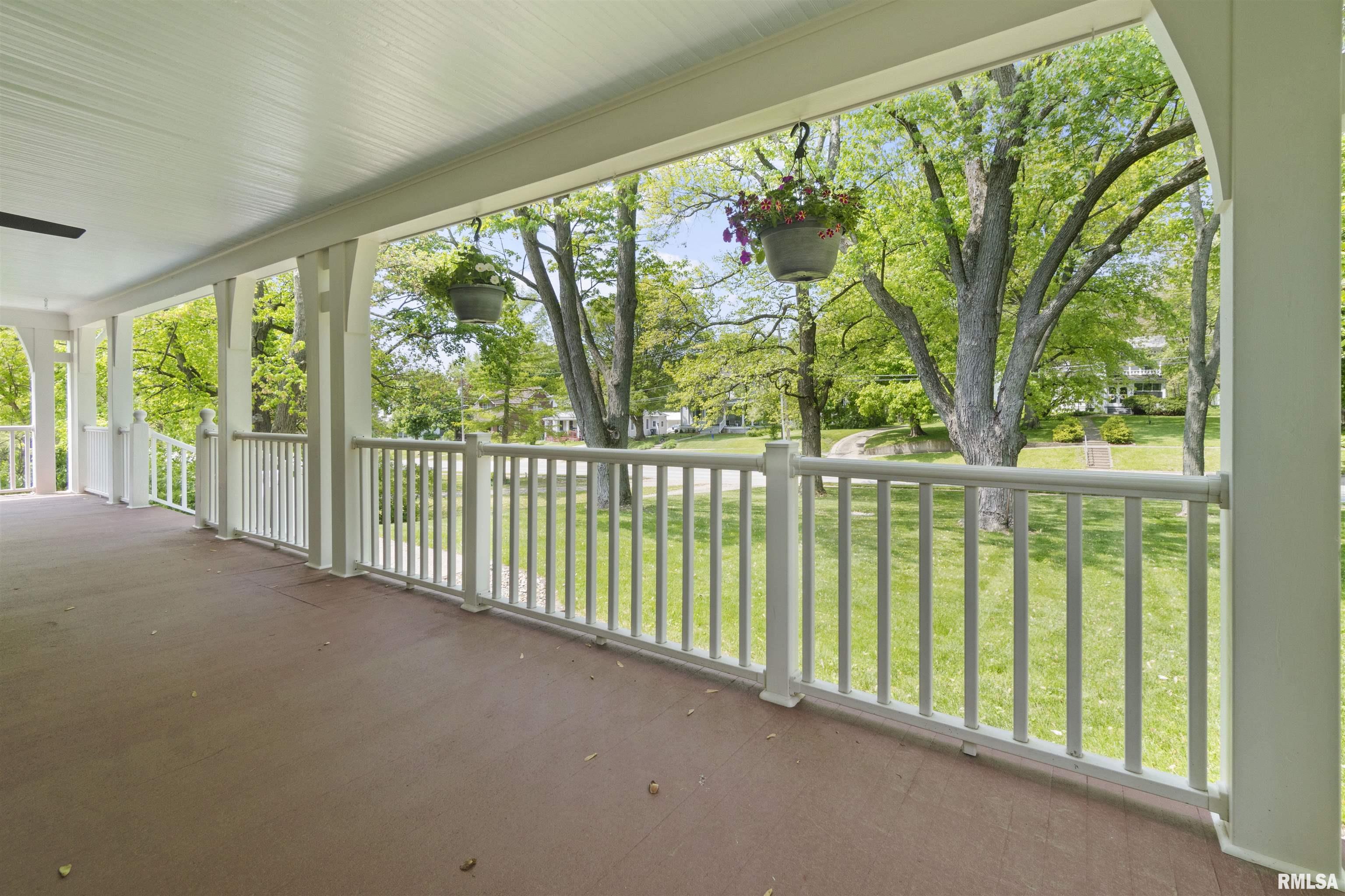 311 S Main Street, Washington, Illinois image 6