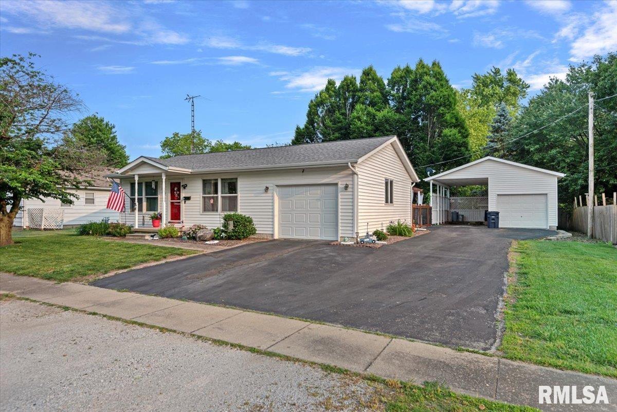 122 W Chapin Street, Litchfield, Illinois image 2