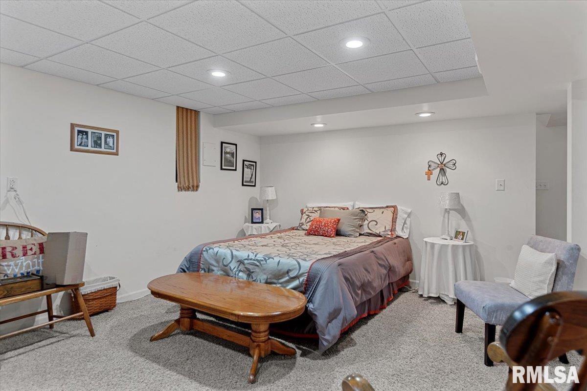122 W Chapin Street, Litchfield, Illinois image 24
