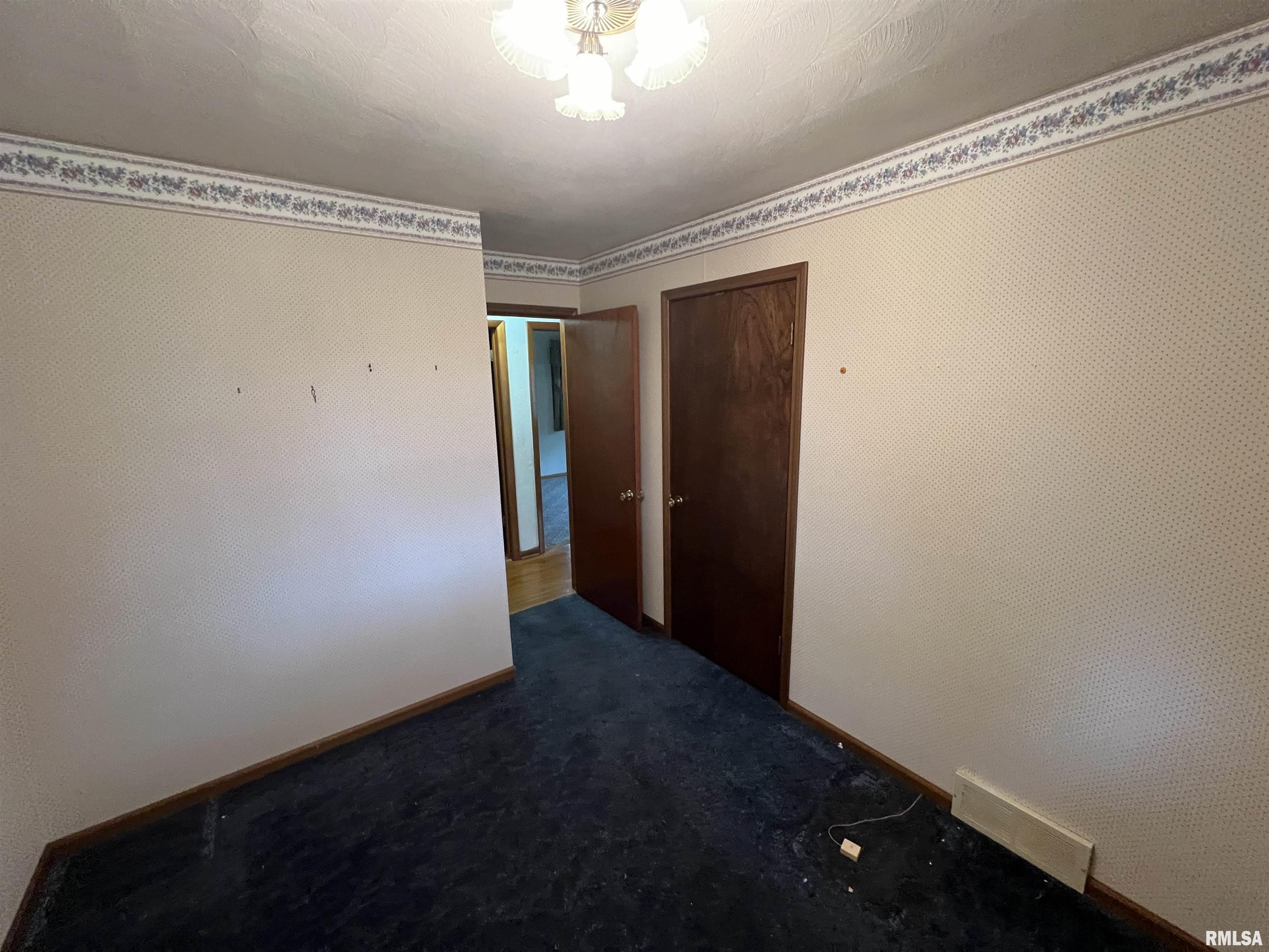16 S 17th Street, Canton, Illinois image 8