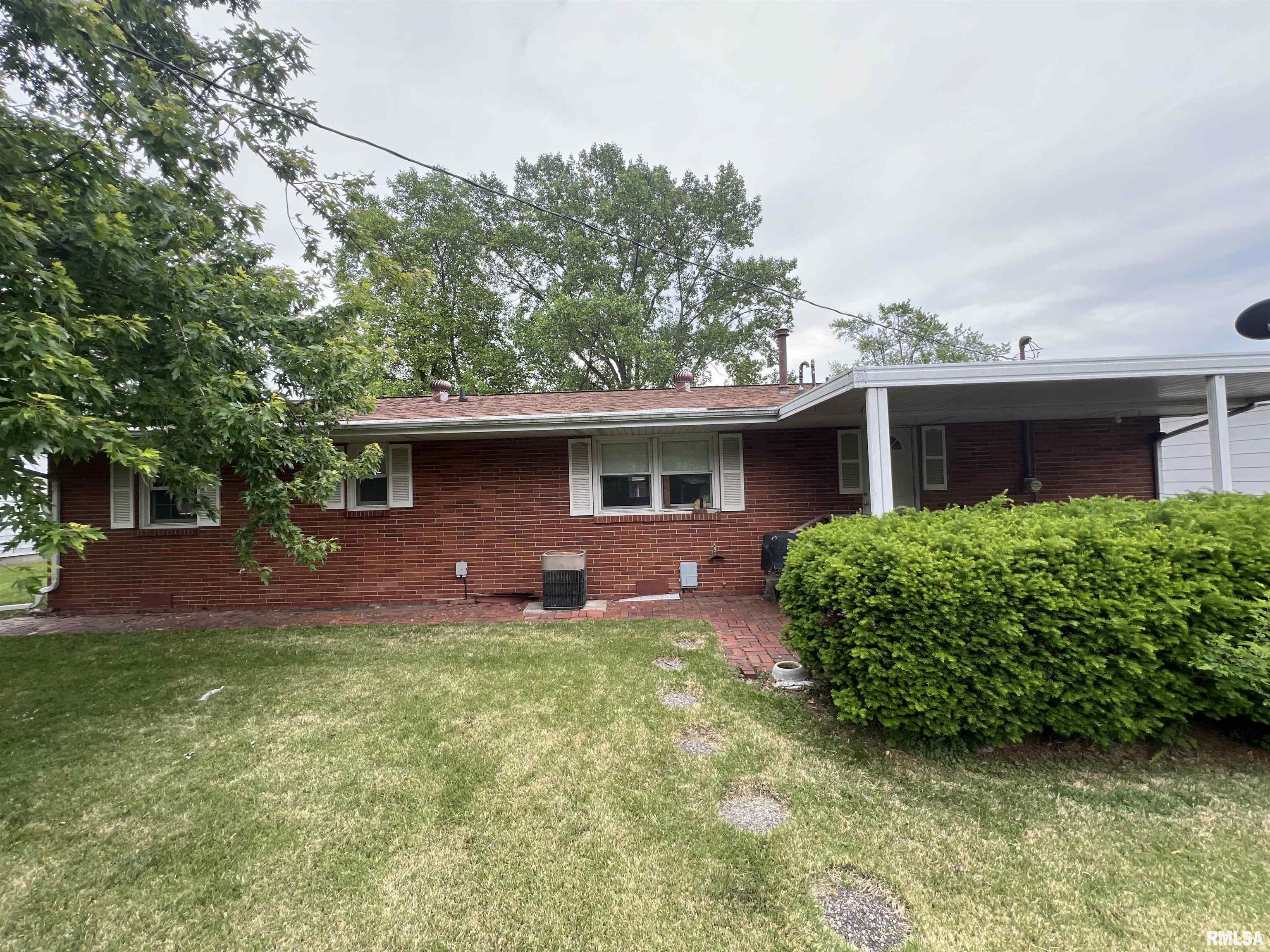 16 S 17th Street, Canton, Illinois image 4