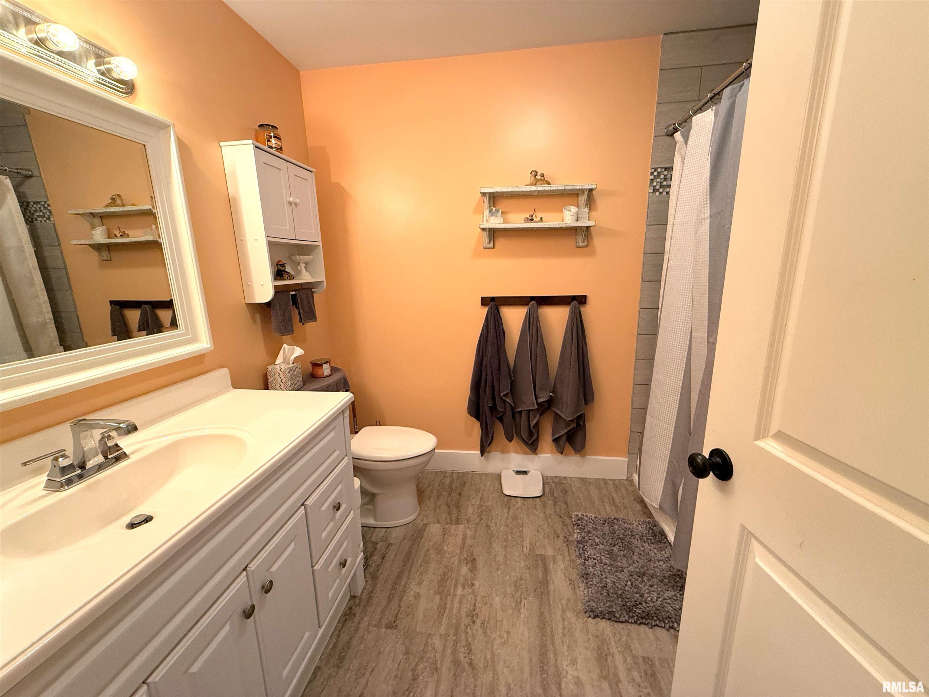 6075 E Dayton Drive, Woodlawn, Illinois image 31