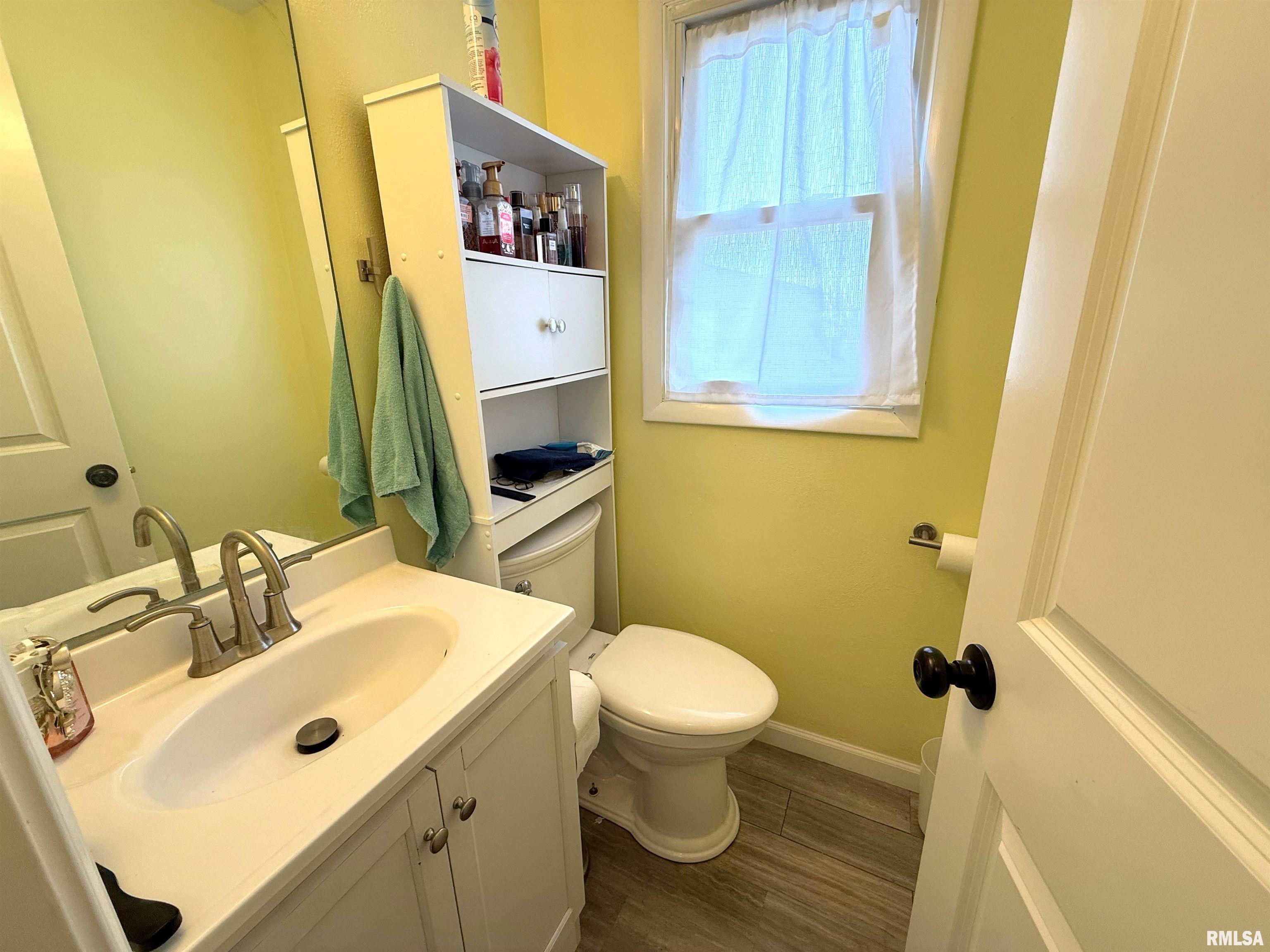 6075 E Dayton Drive, Woodlawn, Illinois image 19