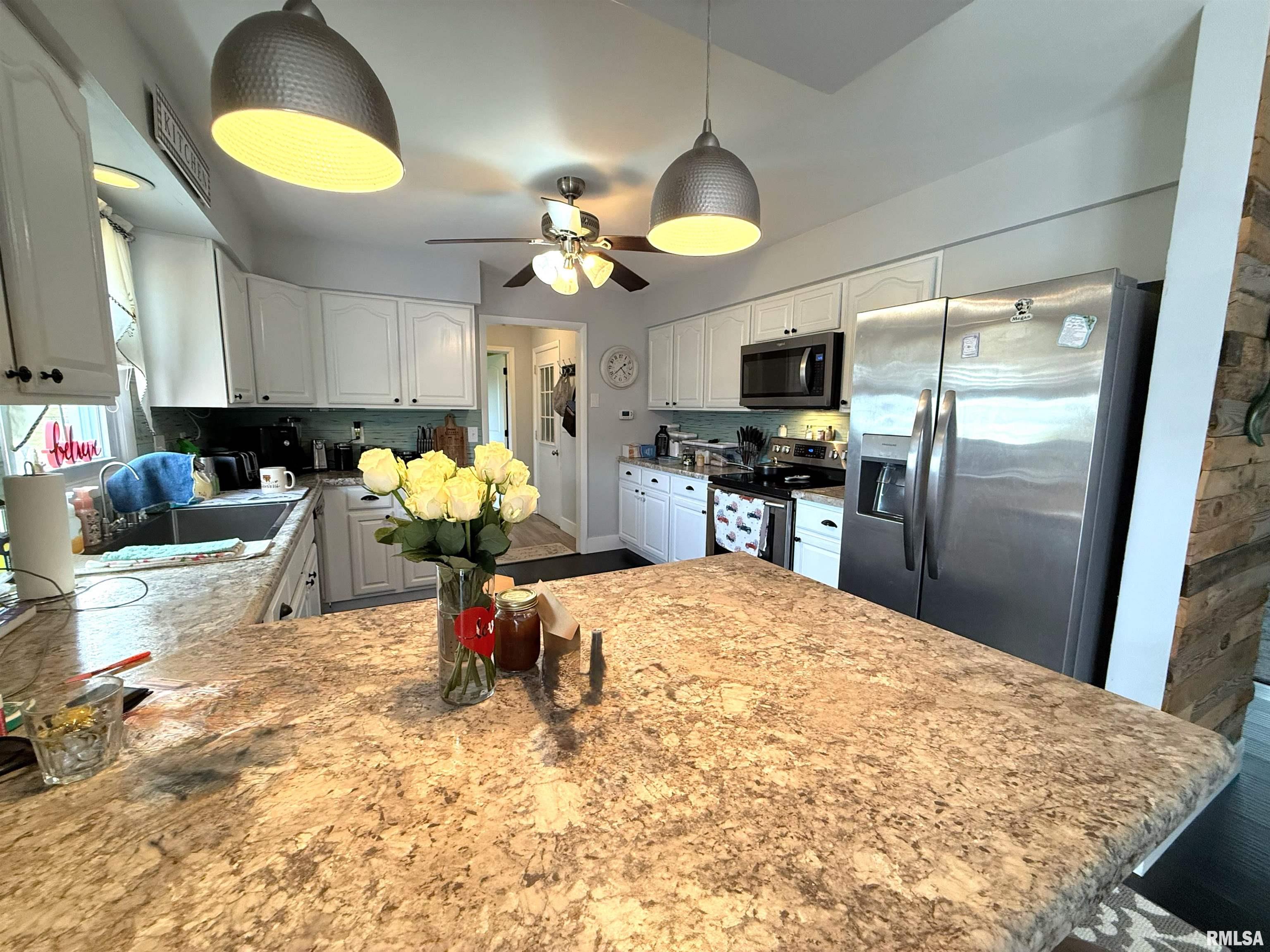 6075 E Dayton Drive, Woodlawn, Illinois image 23