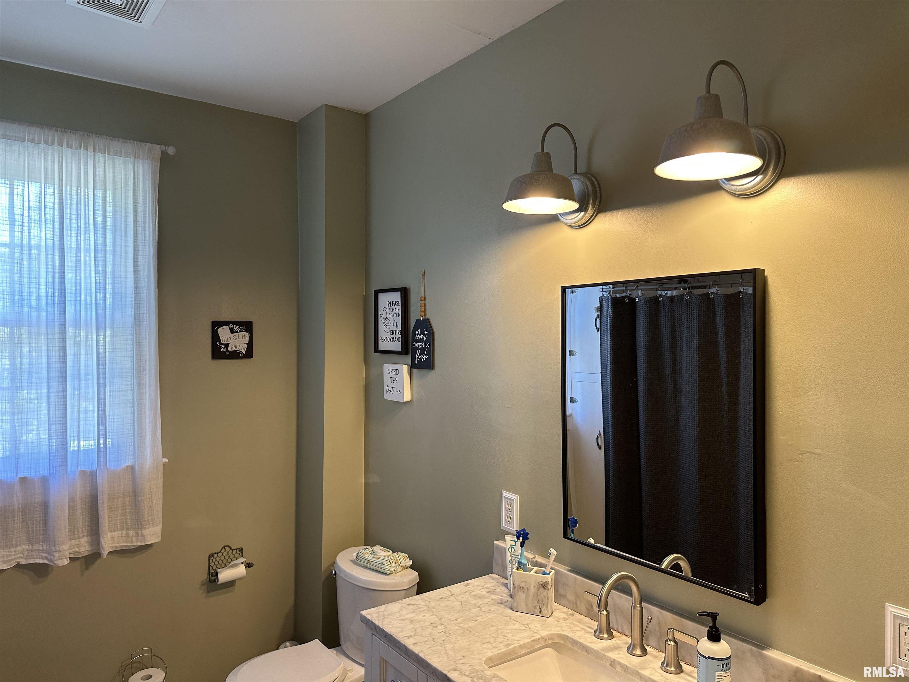 407 W Water Street, Pinckneyville, Illinois image 23
