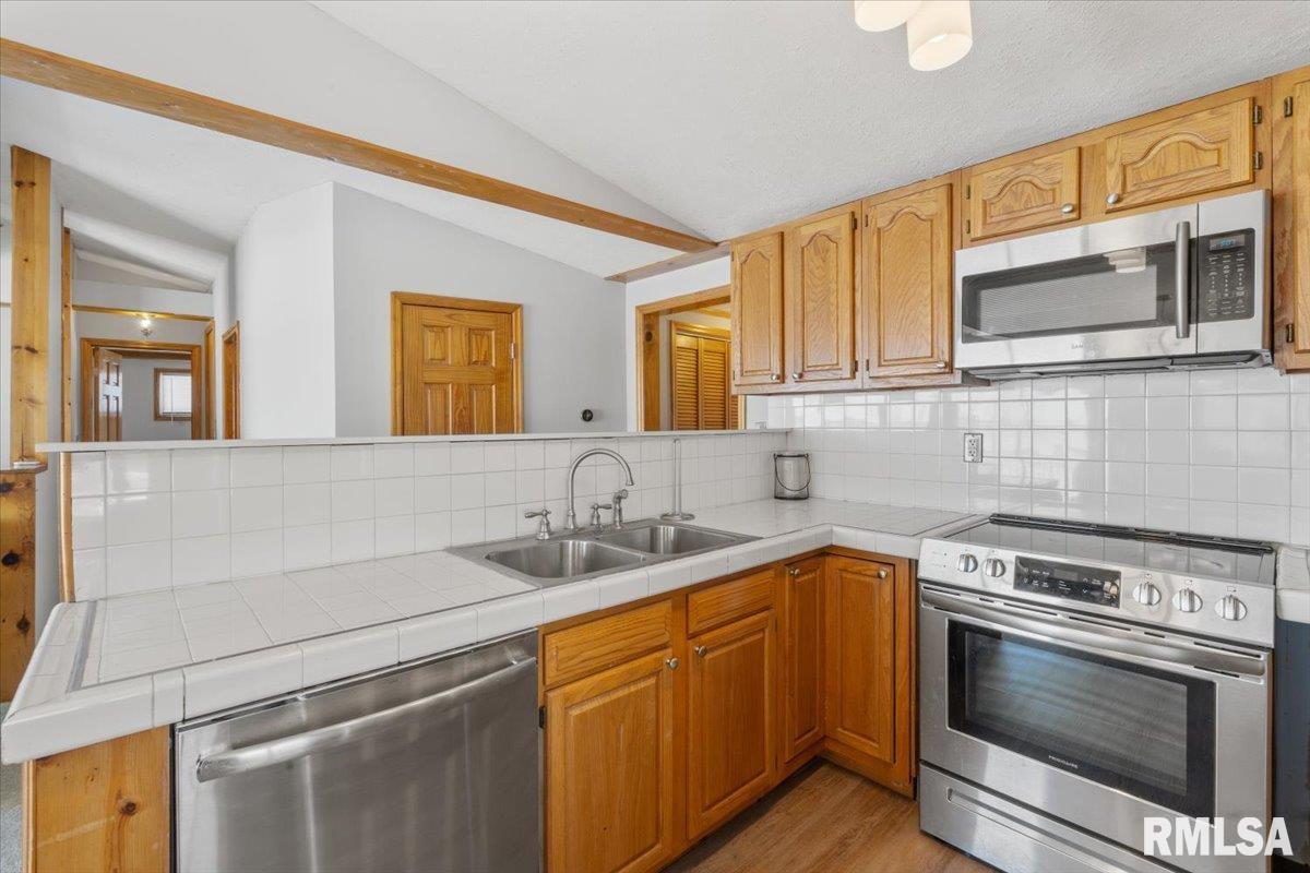 266 Island Avenue, East Moline, Illinois image 12