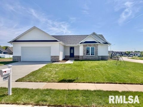 Homes For Sale - 1412 Winston Drive<br/> Sangamon County, Springfield, IL 62711