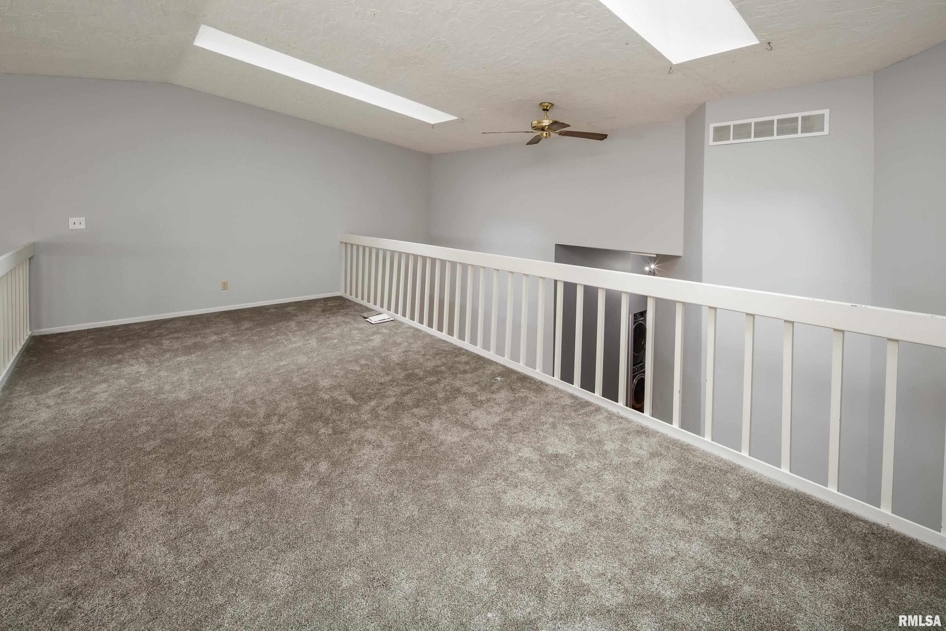 4056 Prairie Lane, Bettendorf, Iowa image 10