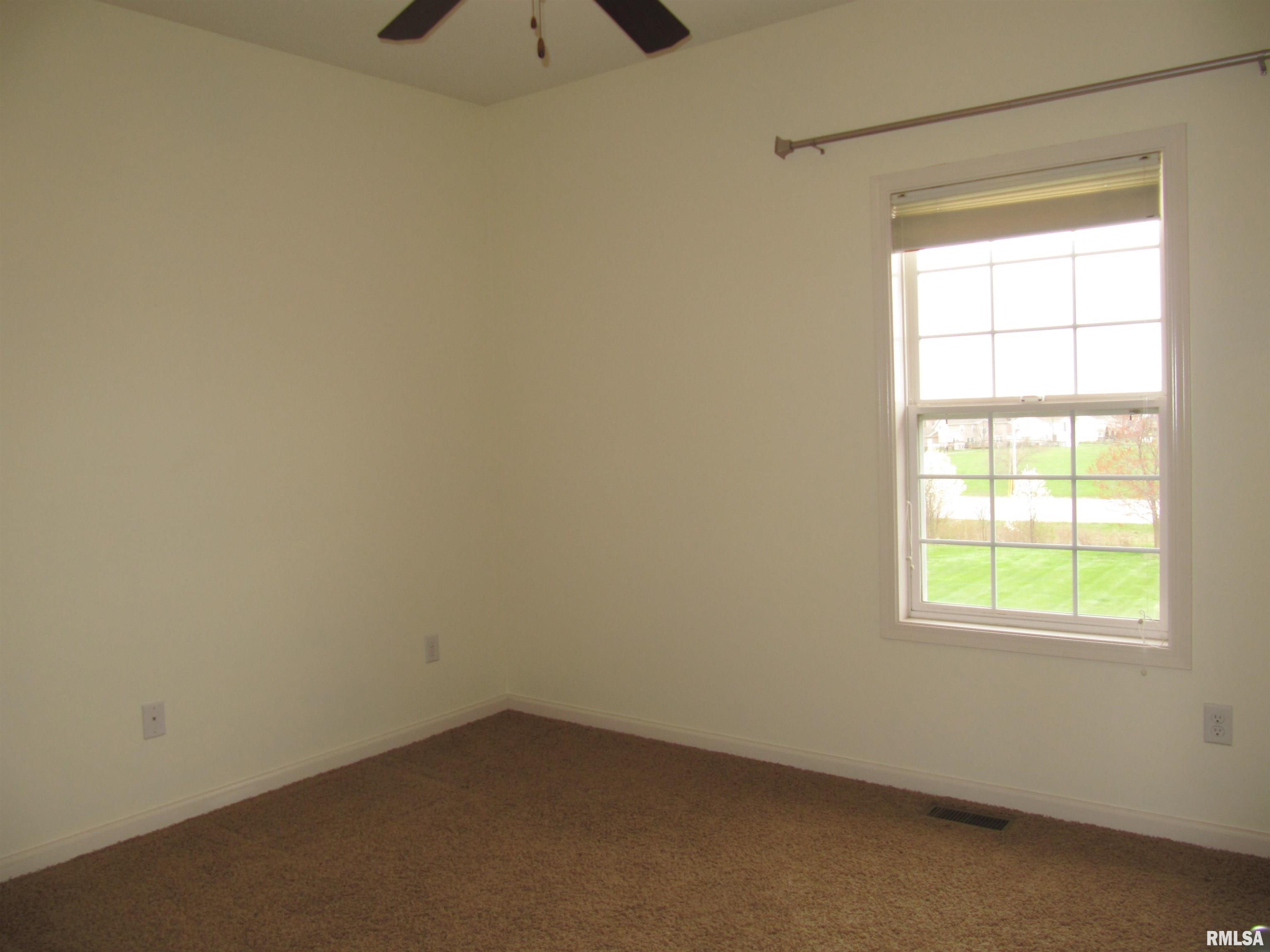 11217 N Oakwood Drive #10, Peoria, Illinois image 9