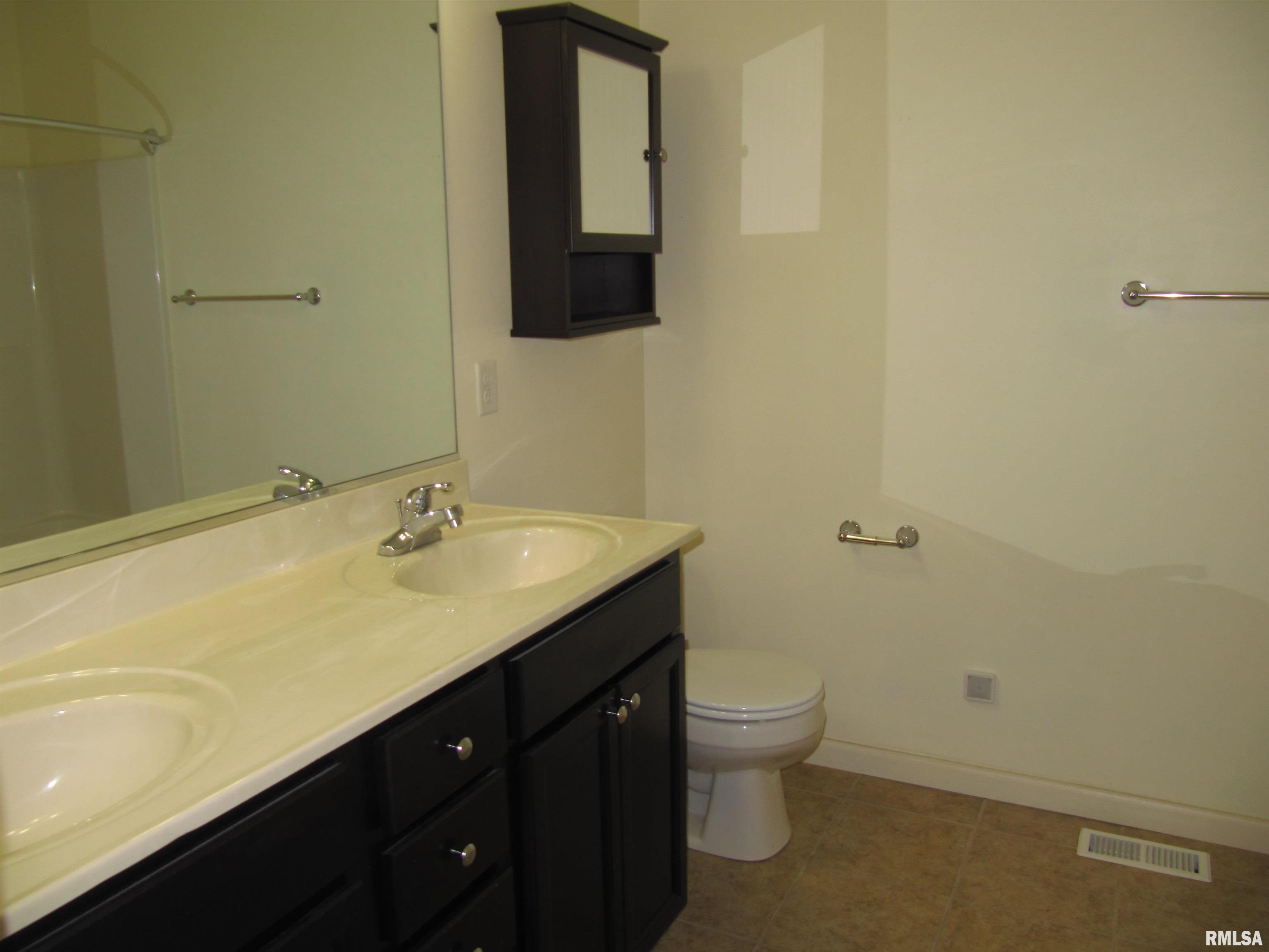 11217 N Oakwood Drive #10, Peoria, Illinois image 23