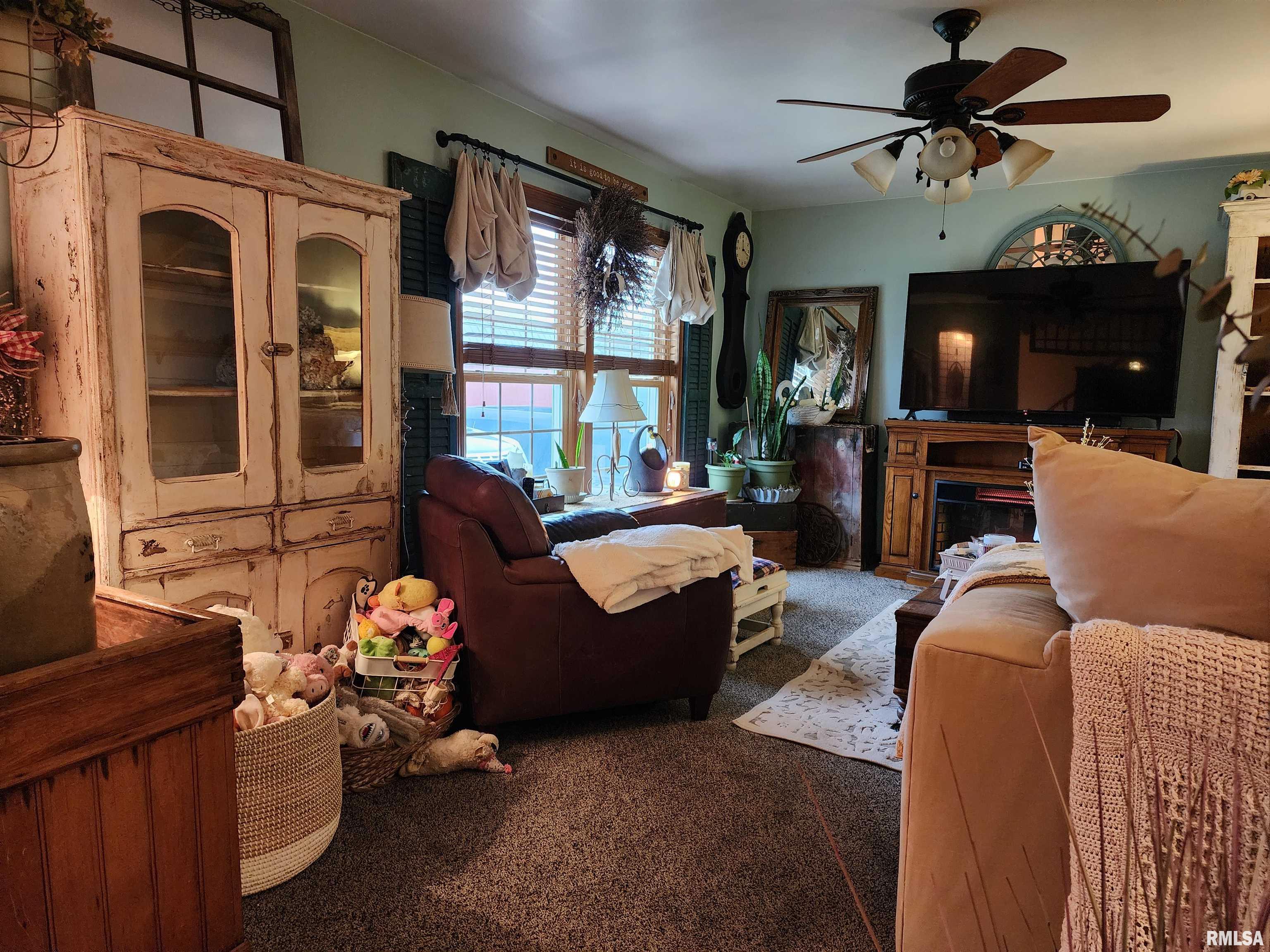 637 Ogee Road, Earlville, Illinois image 8