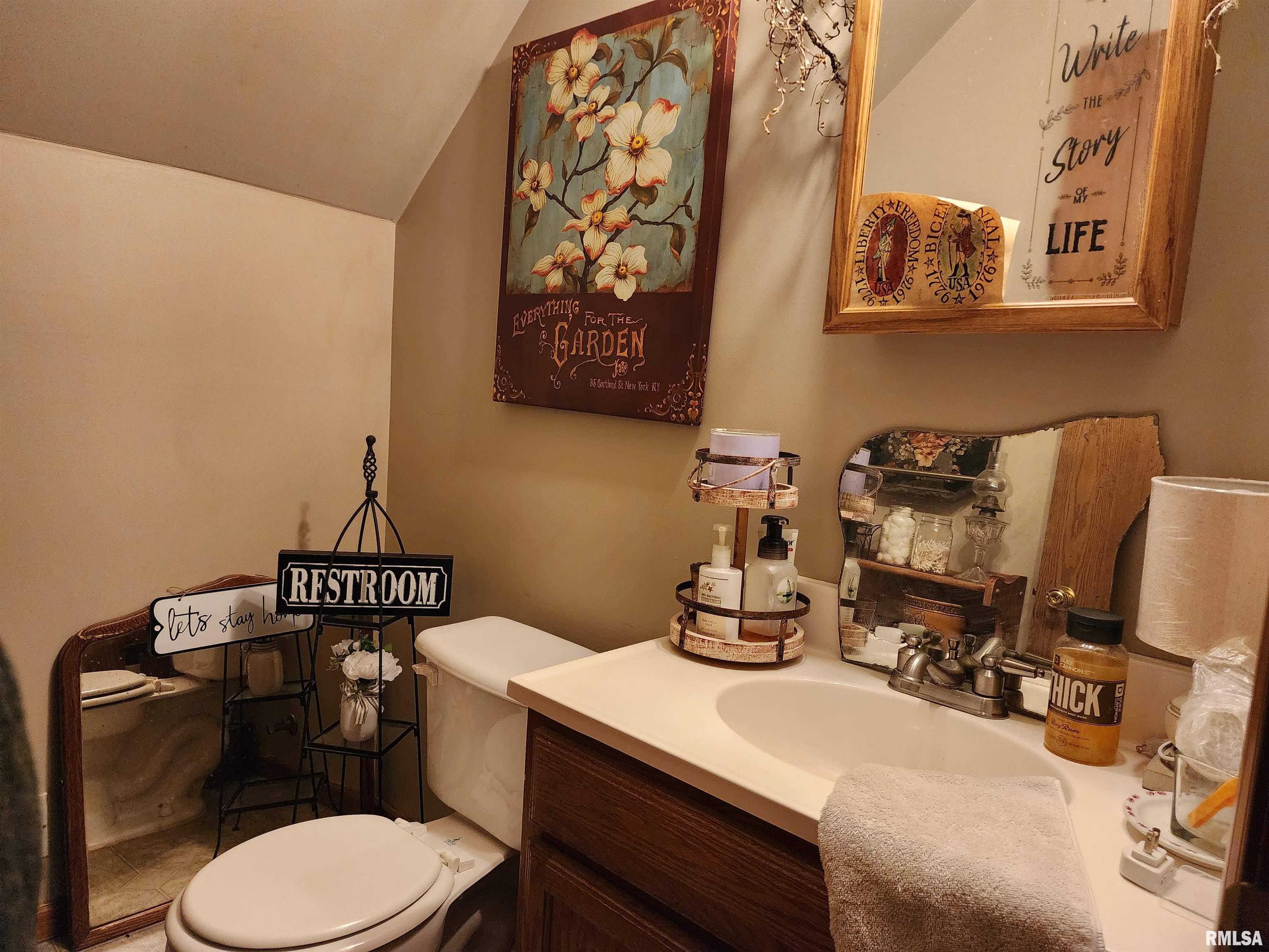 637 Ogee Road, Earlville, Illinois image 26