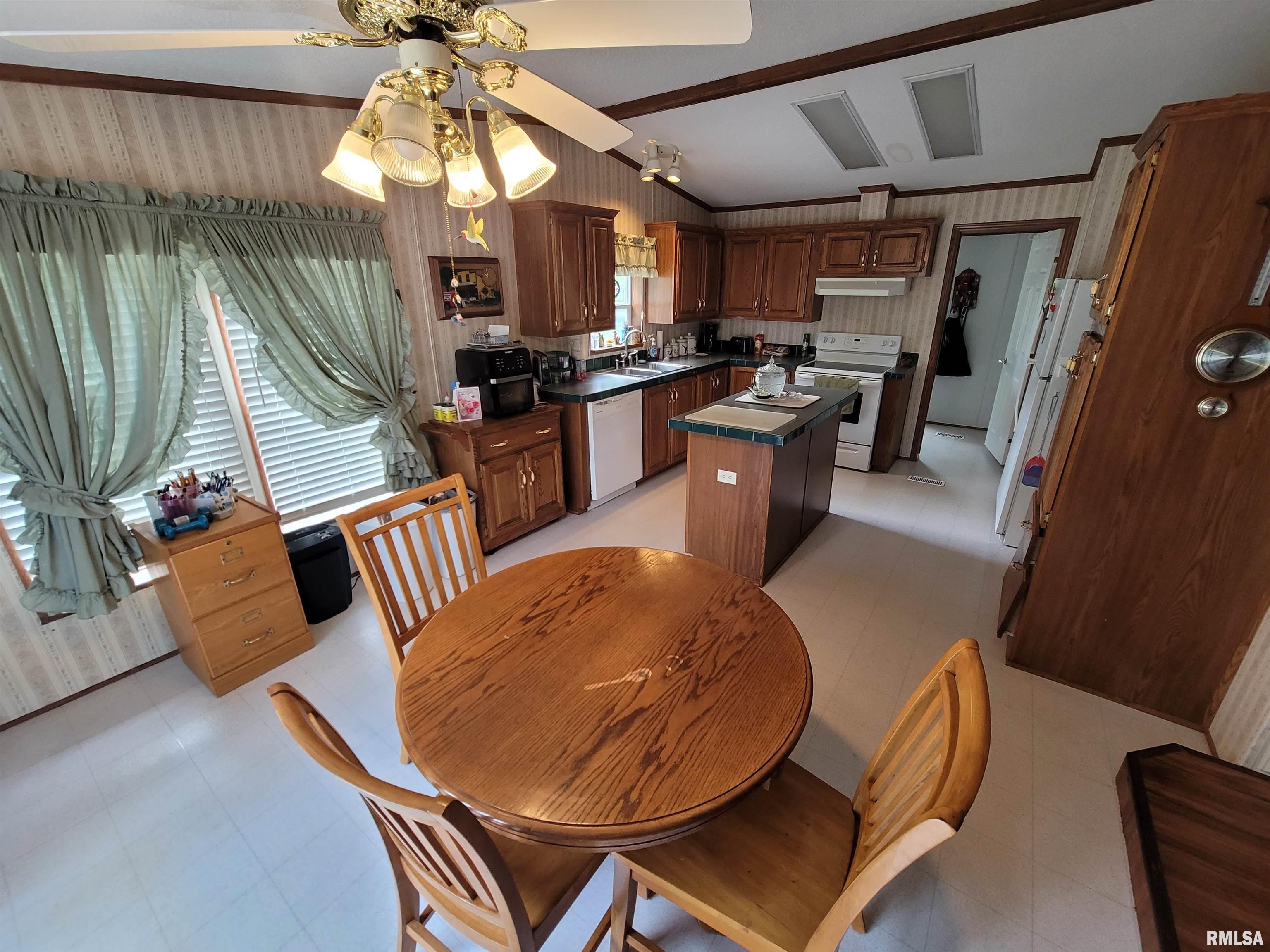 3614 S Hotze Road, Salem, Illinois image 20