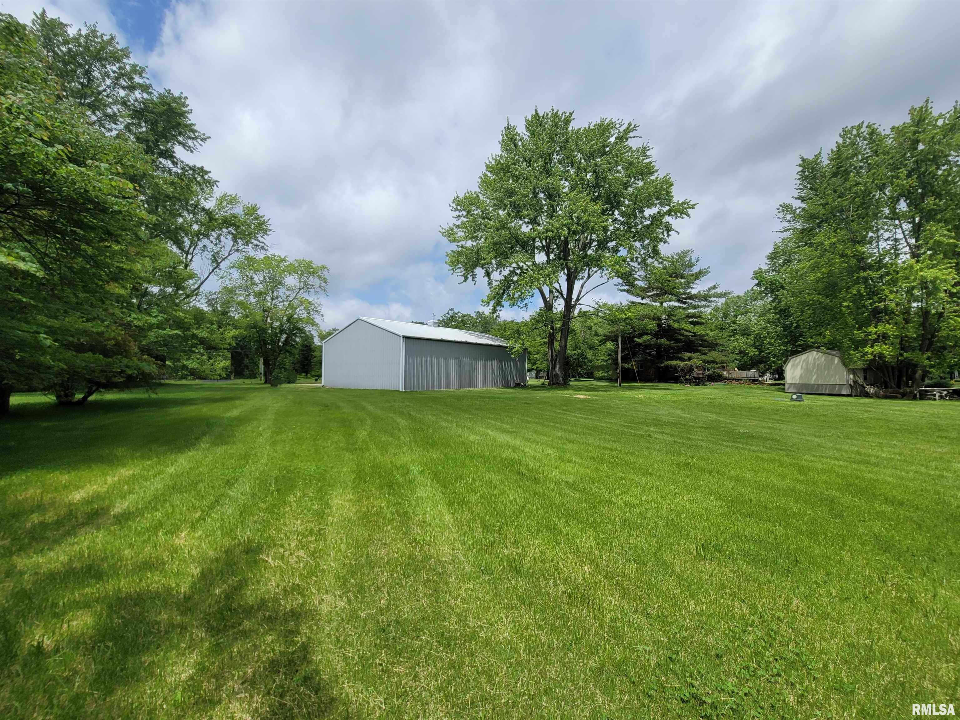 3614 S Hotze Road, Salem, Illinois image 5