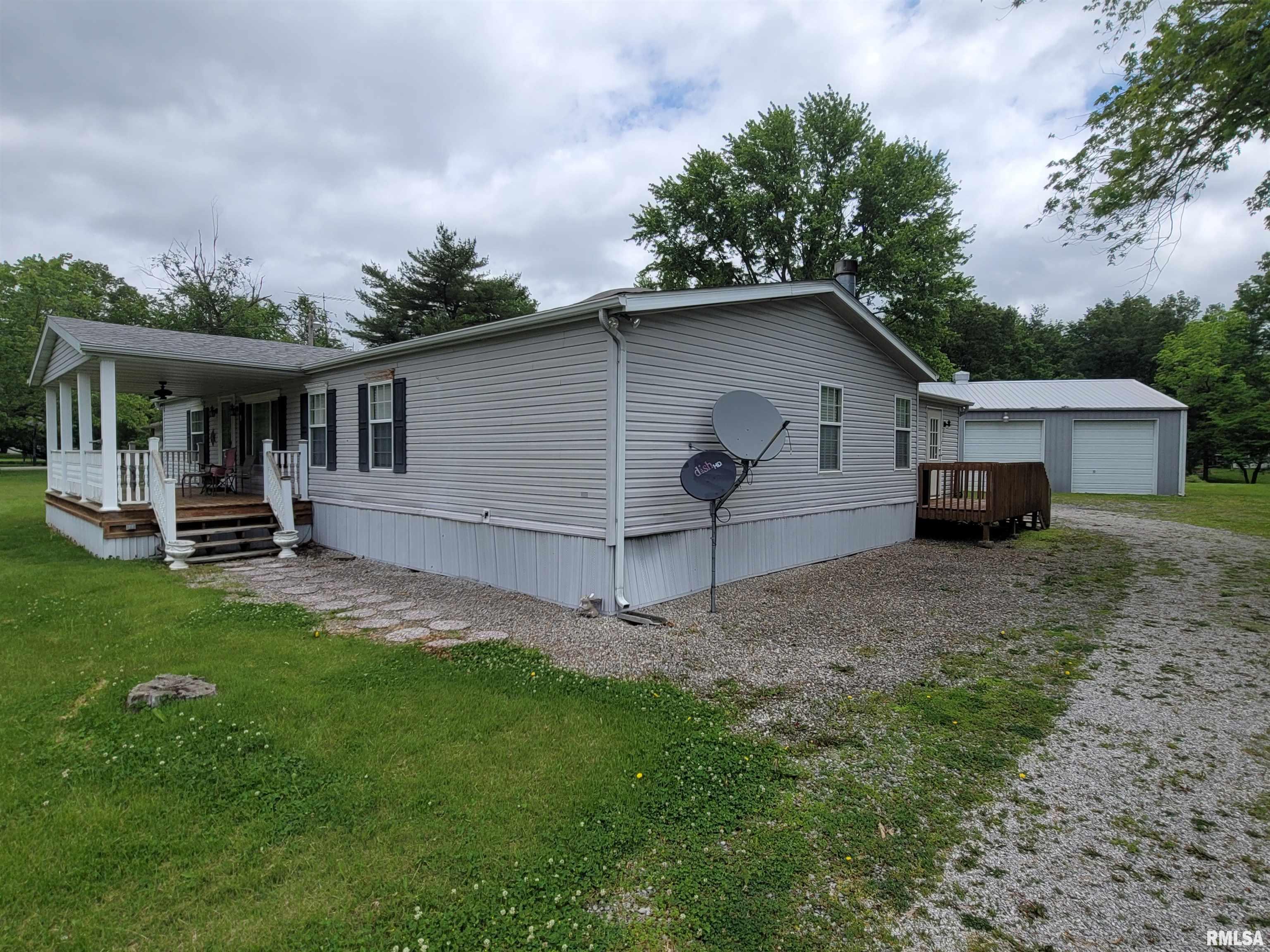 3614 S Hotze Road, Salem, Illinois image 2