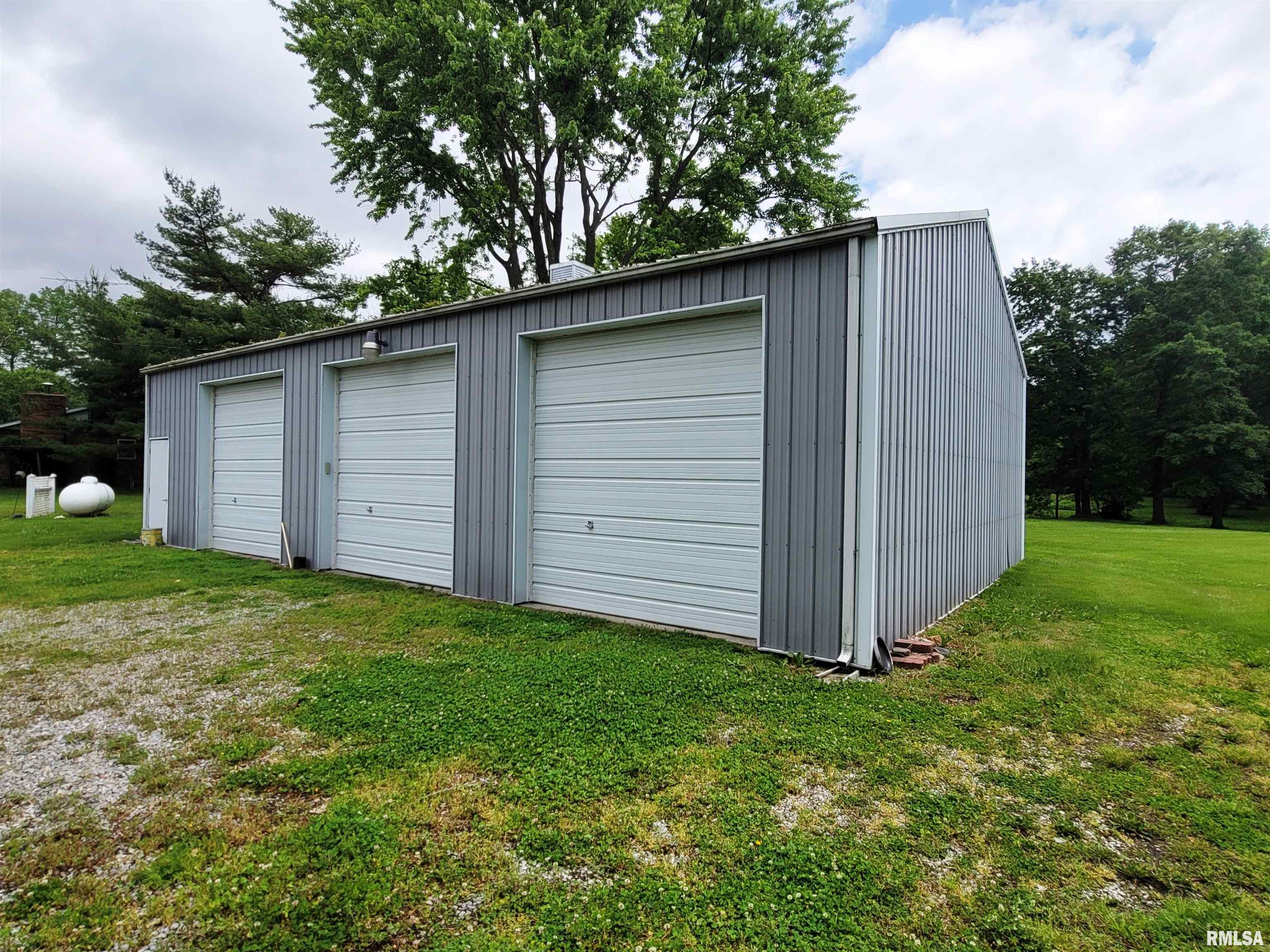 3614 S Hotze Road, Salem, Illinois image 37