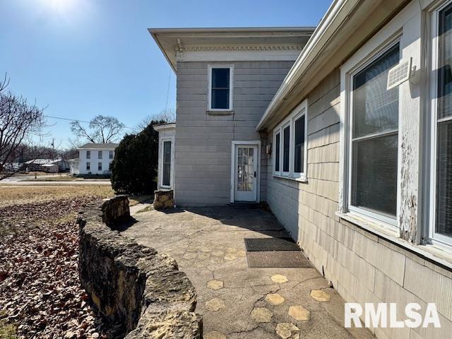 2341 N 6th Street, Clinton, Iowa image 45