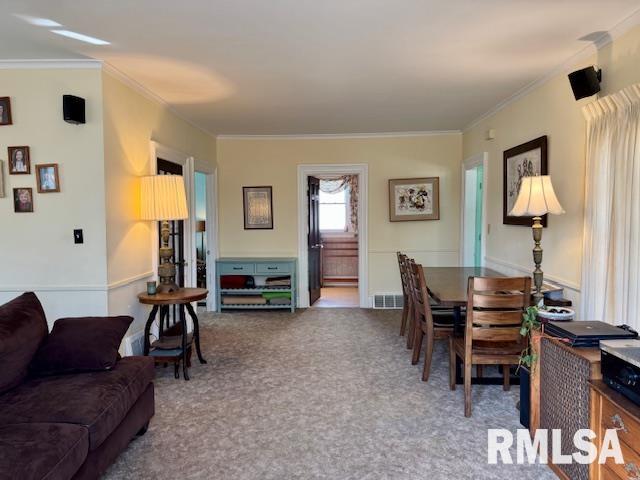 2341 N 6th Street, Clinton, Iowa image 8